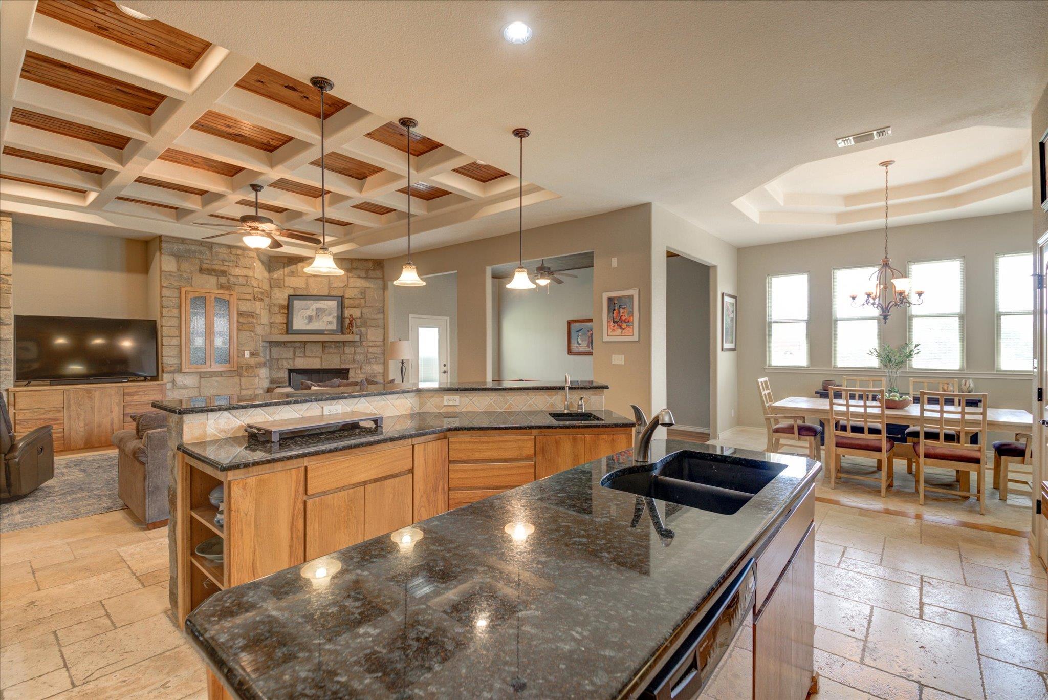 208 Colina Cove DR — photo 5