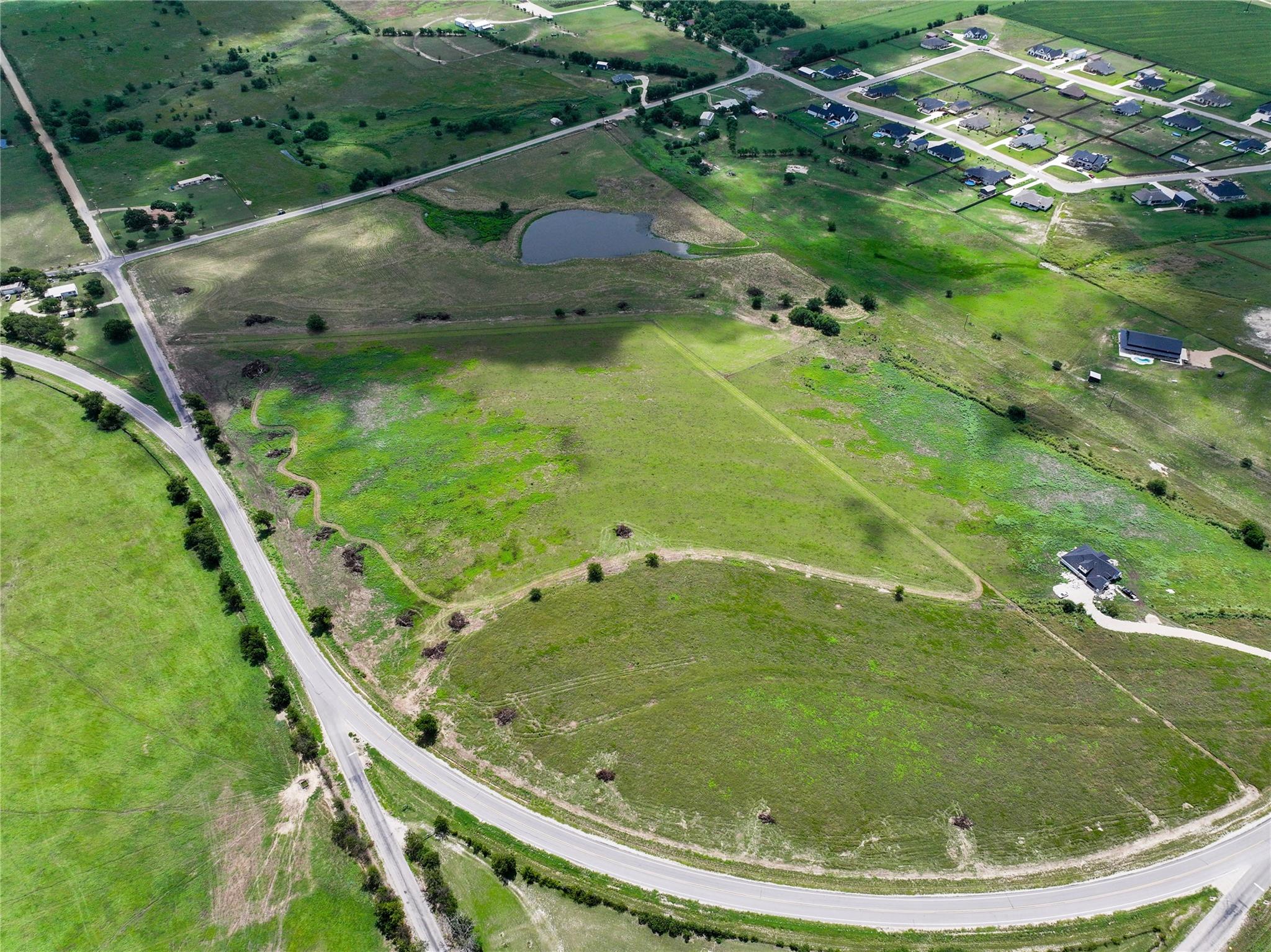 19621A FM 2115 — photo 3