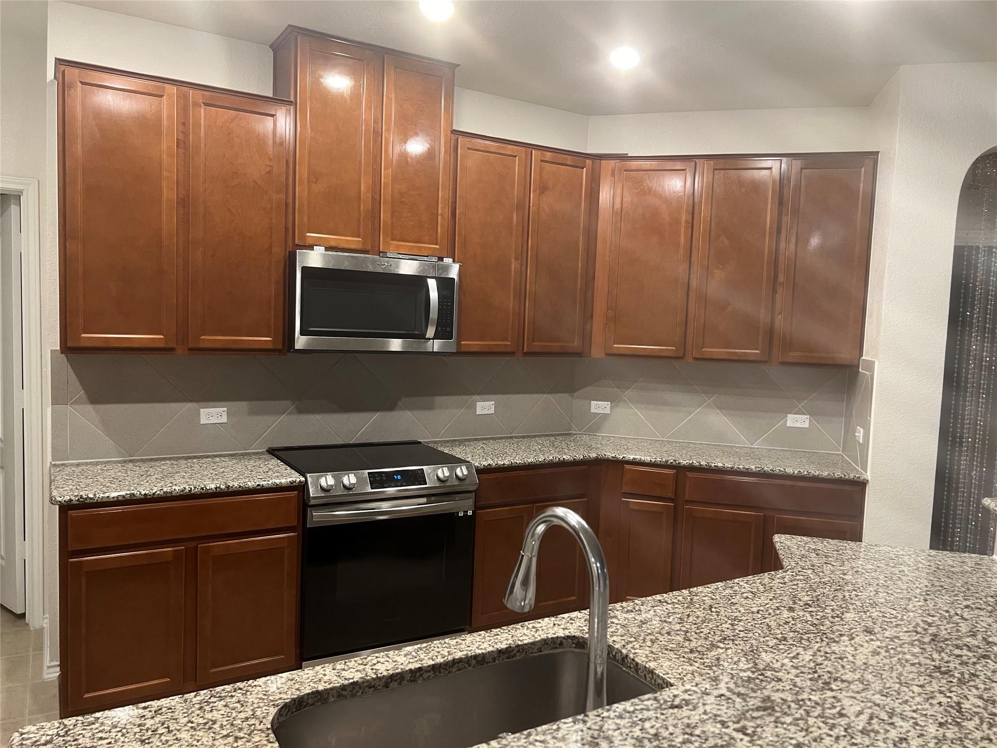 14228 Silver Lace LN — photo 3