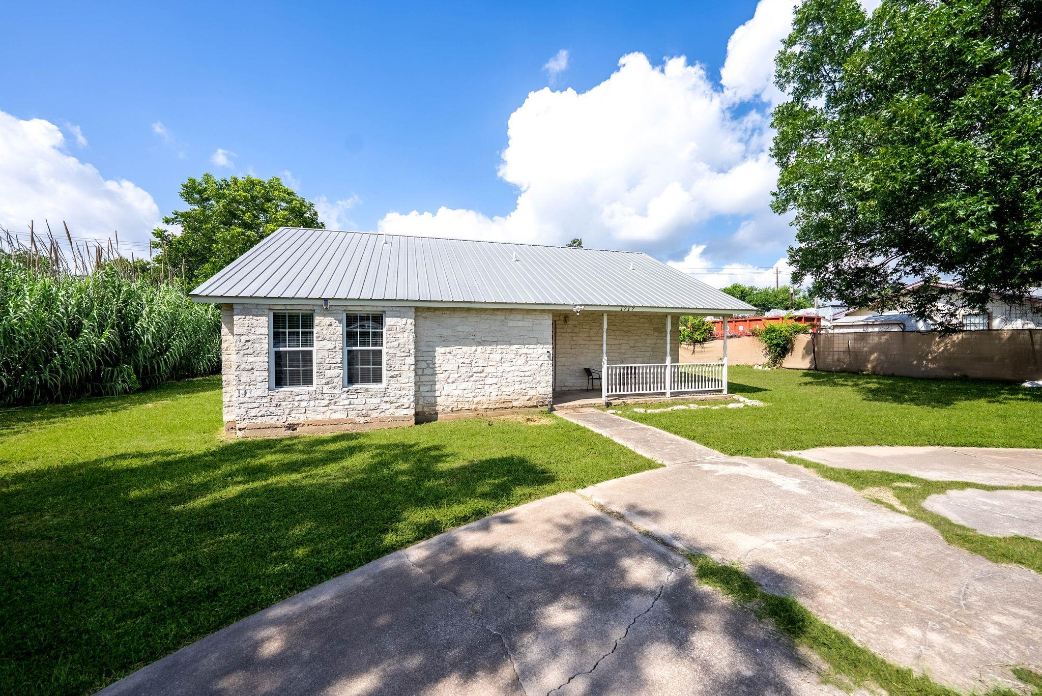 1717 Fleischer DR — photo 3
