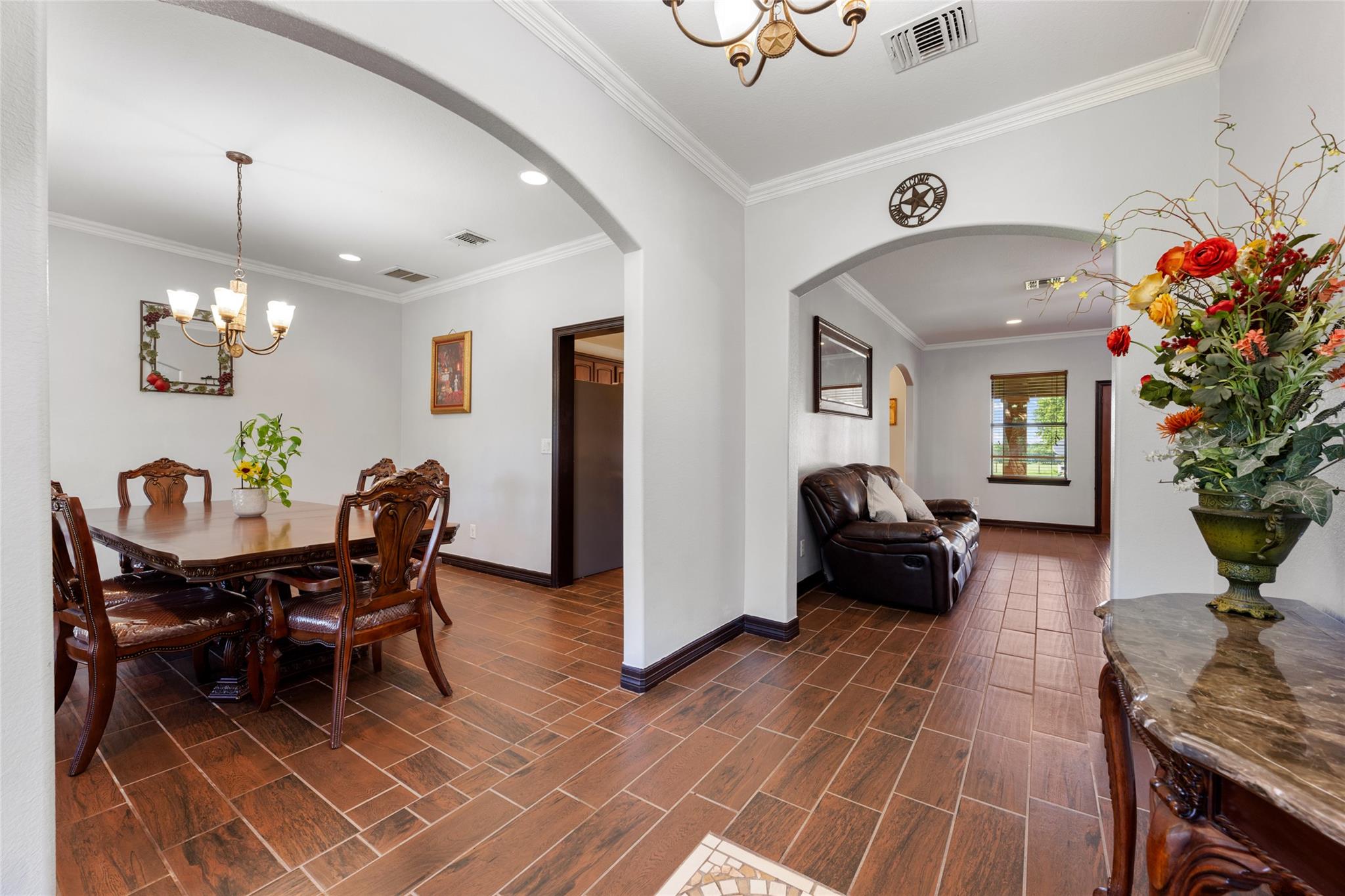 108 Whispering Pines DR — photo 5