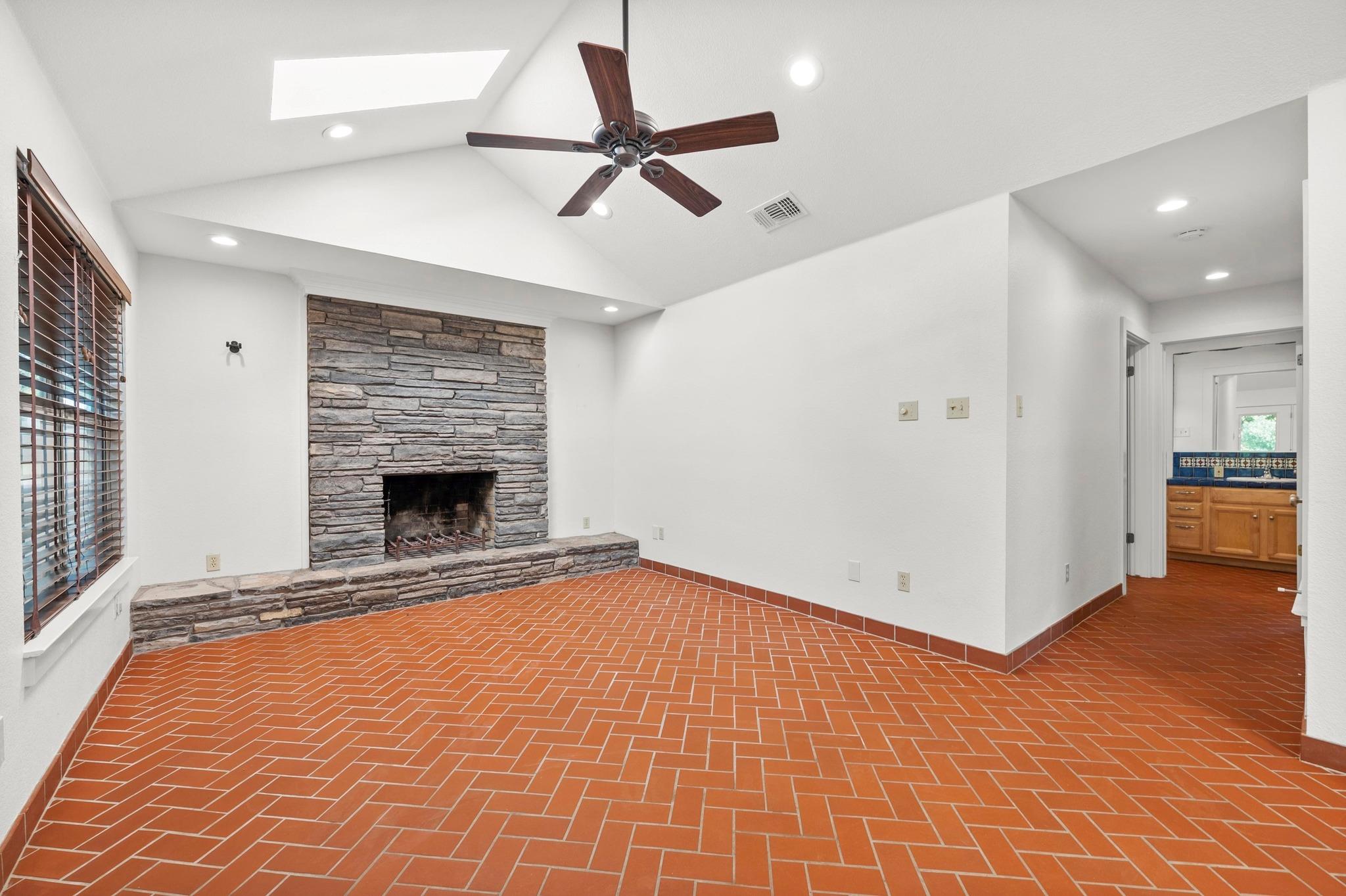1601 West LN #A — photo 5