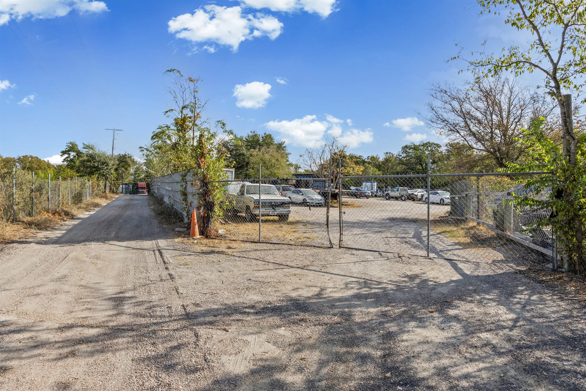 6400 Wilcab RD — photo 4