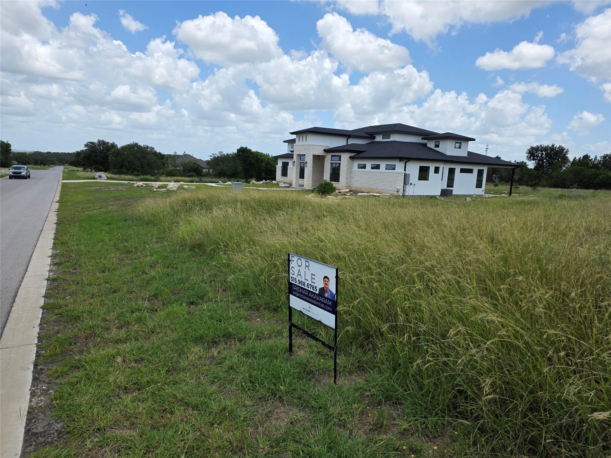241 Spicewood Trails DR — photo 4