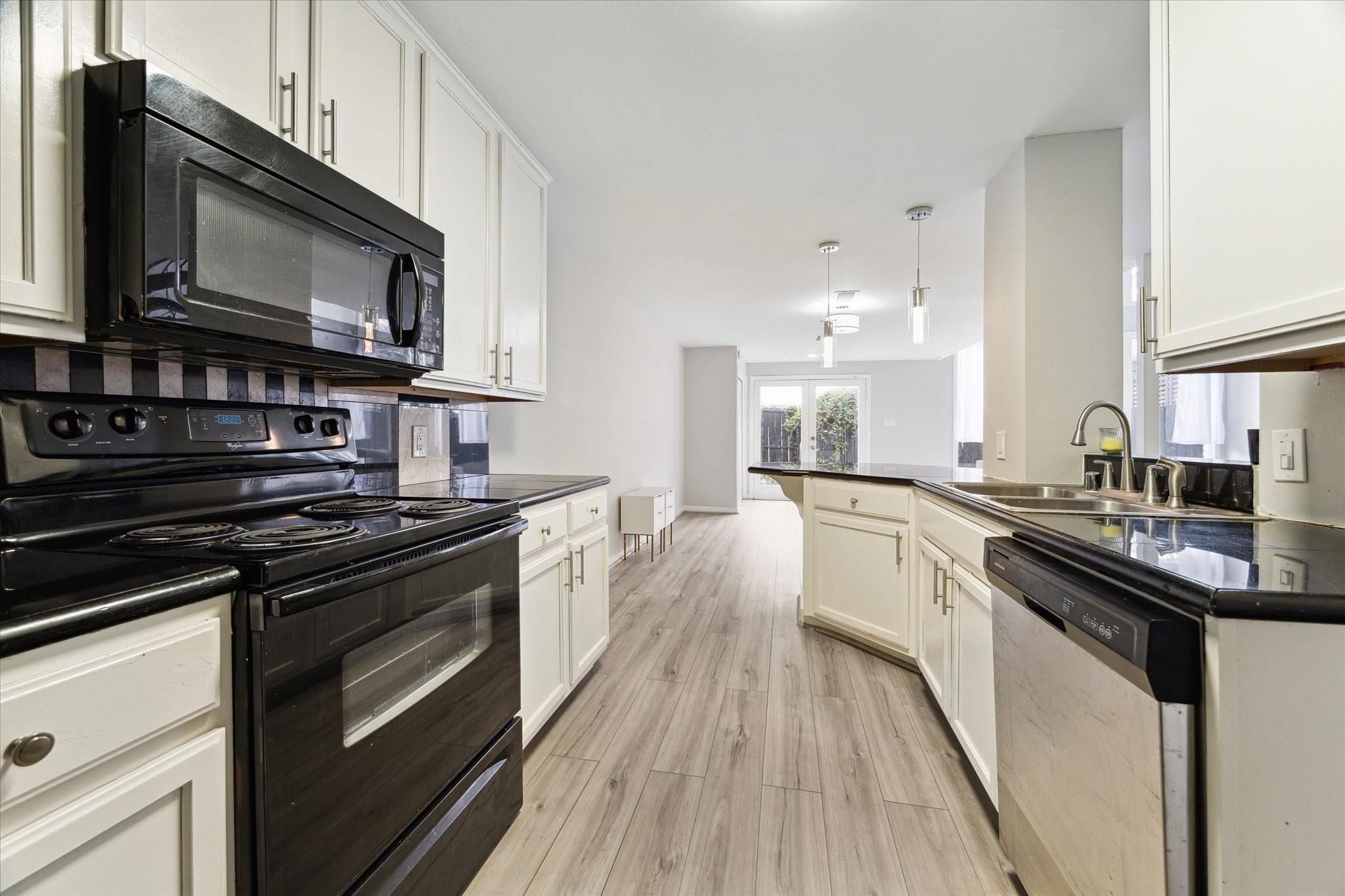 3300 Yorktown ST #13 — photo 5