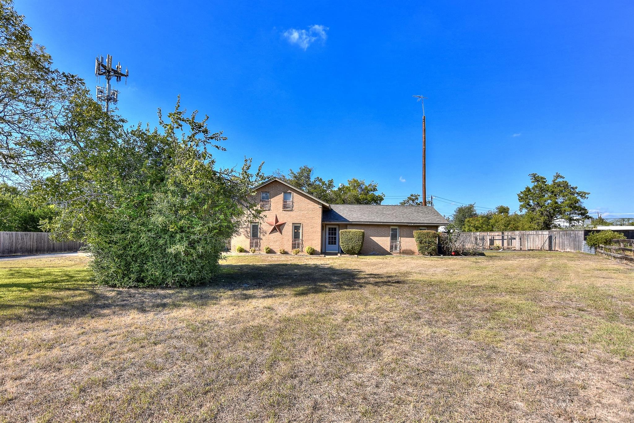 118 Oak Ridge CIR — photo 3