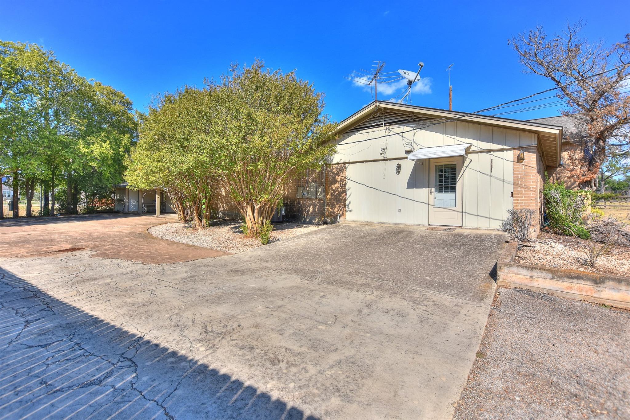 118 Oak Ridge CIR — photo 5