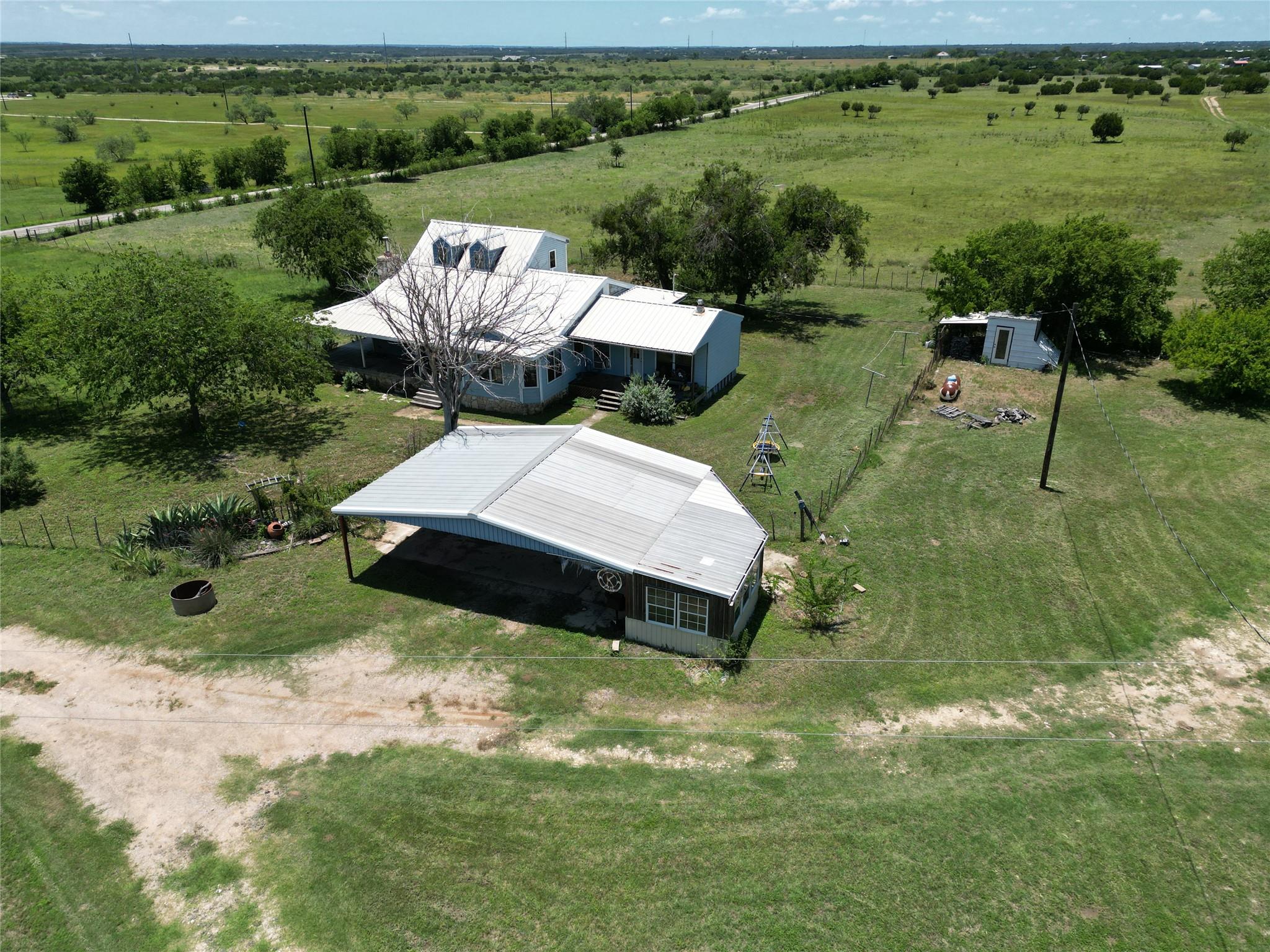 1720 County Road 276 — photo 3