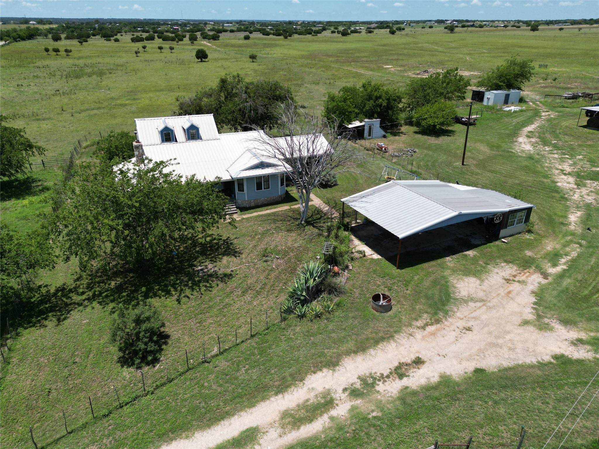 1720 County Road 276 — photo 4