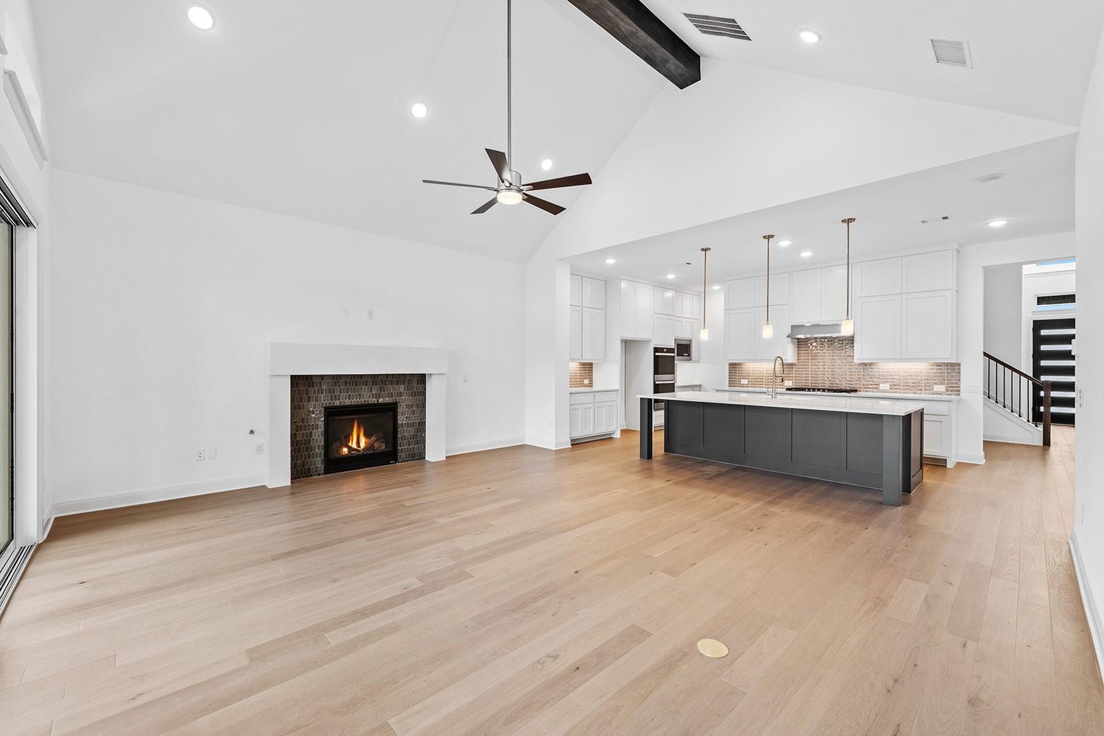 6808 Liberty Grotto CT — photo 4