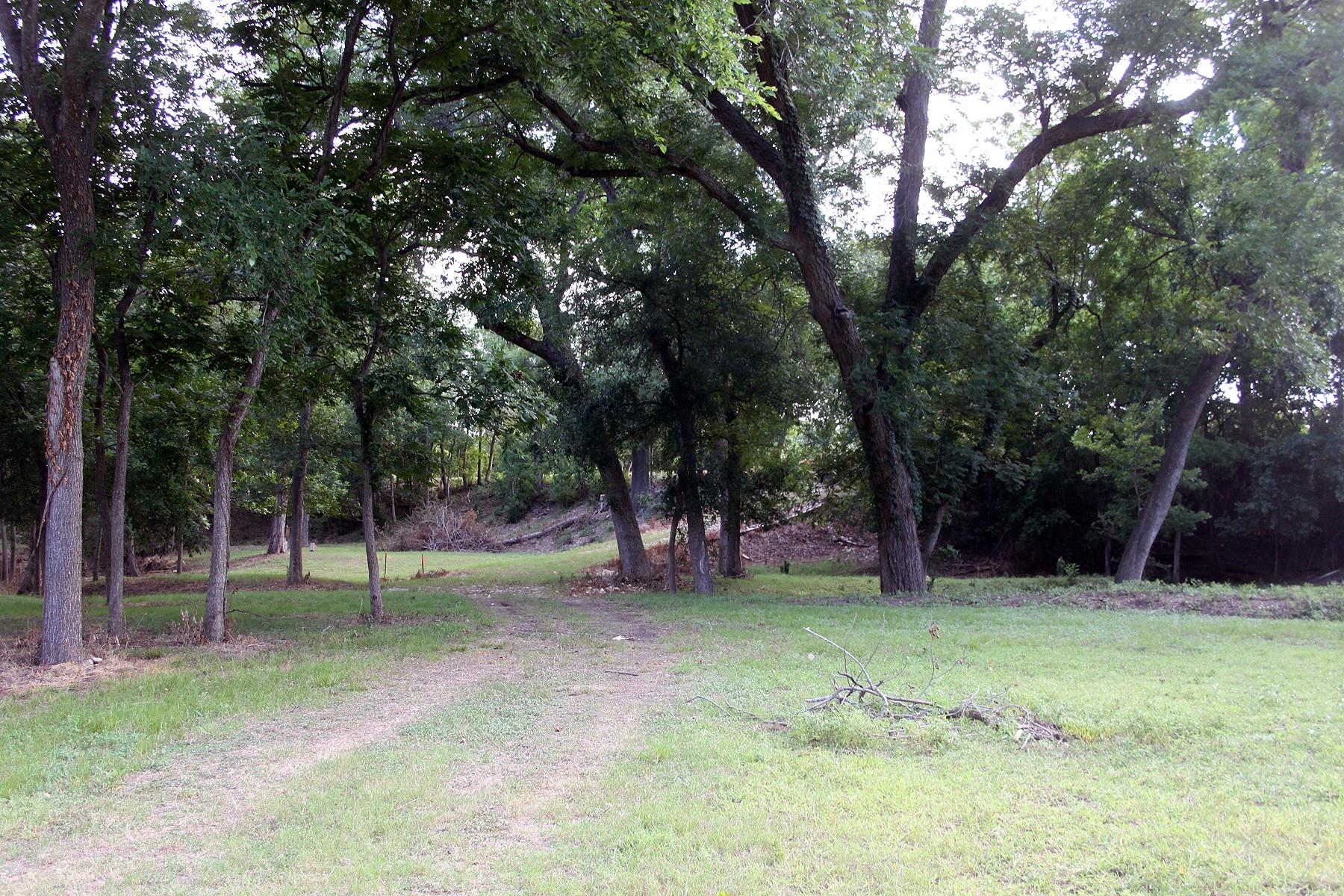 900 Old Lytton Springs RD — photo 3