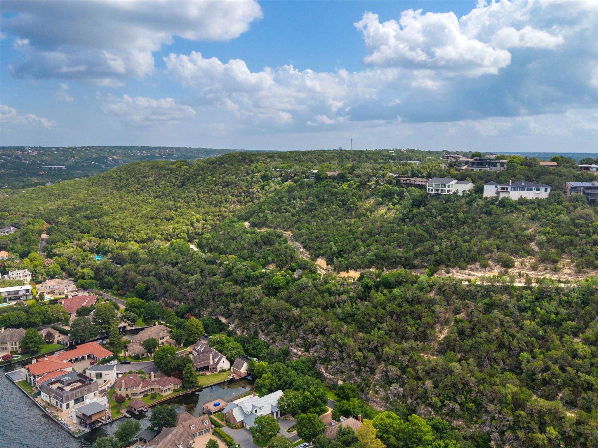 4323 Mt Bonnell RD — photo 3