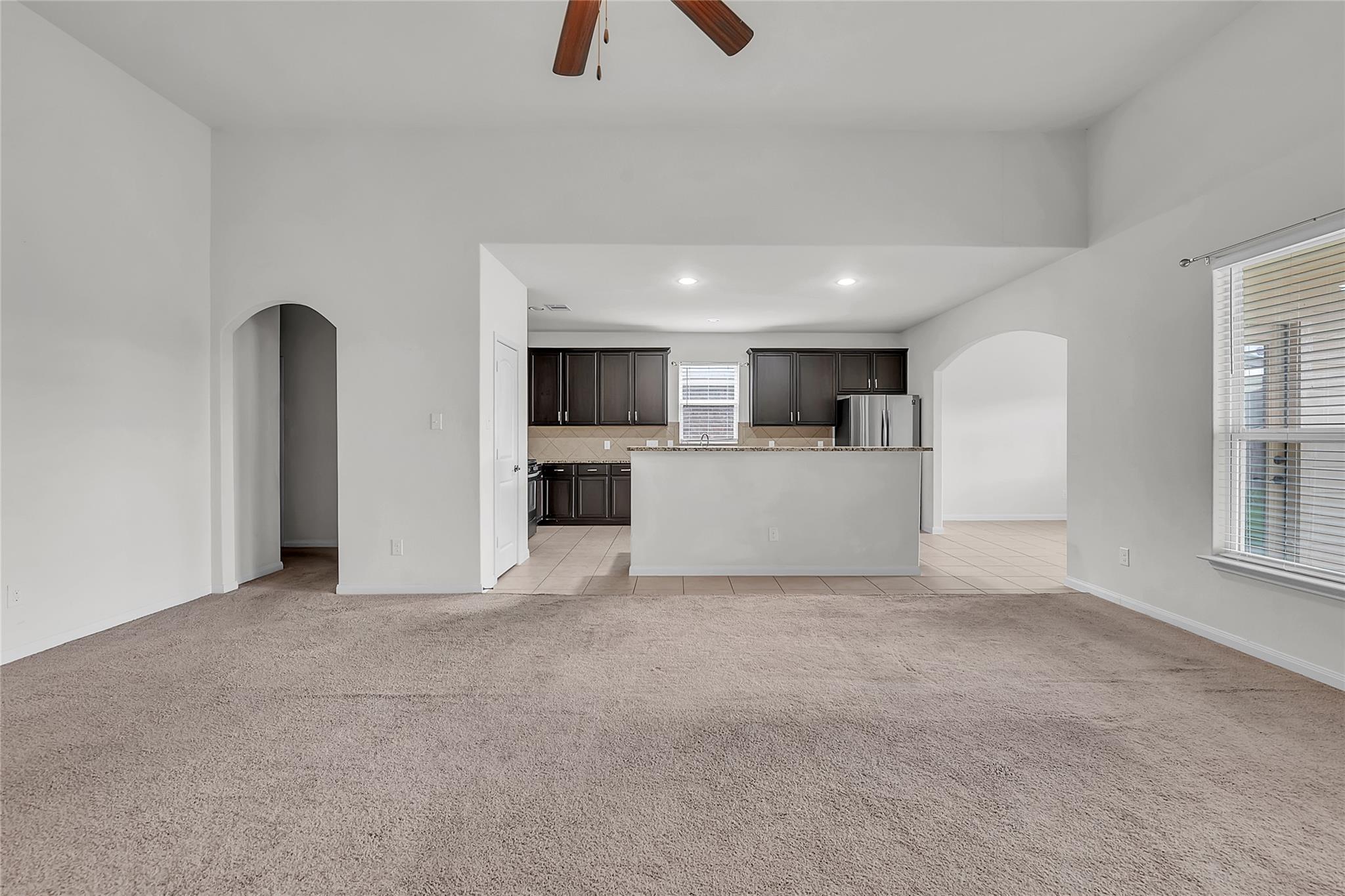 1181 Violet LN — photo 4