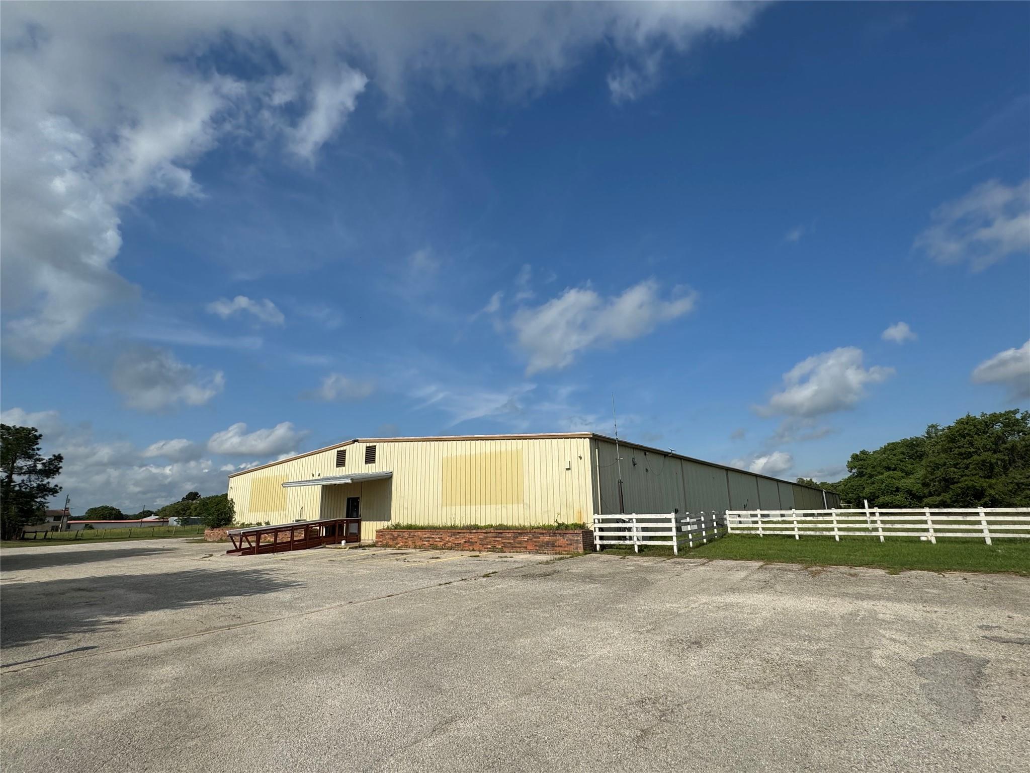 2502 Highway 304 — photo 3