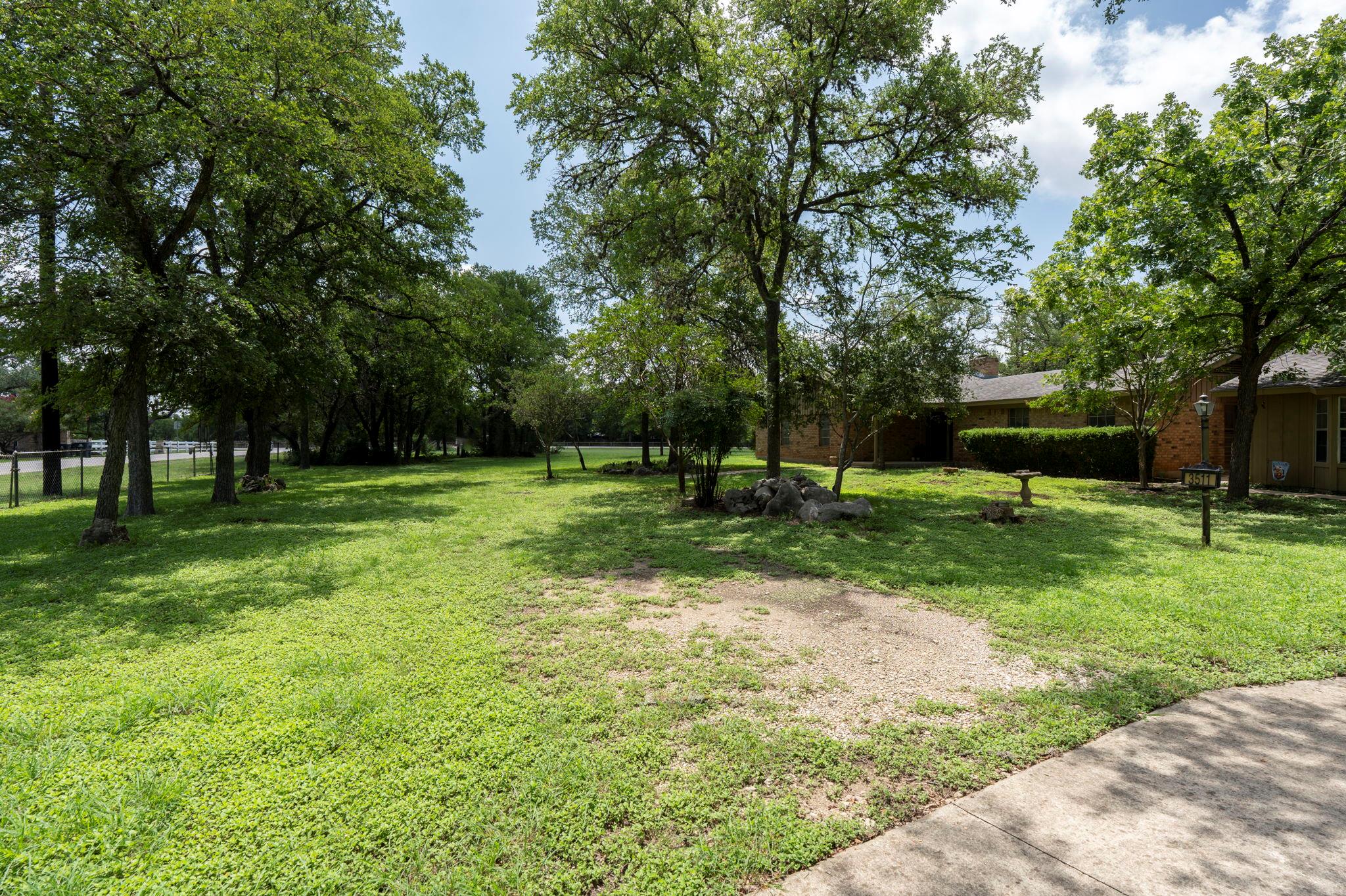 3511 Wyldwood RD — photo 4