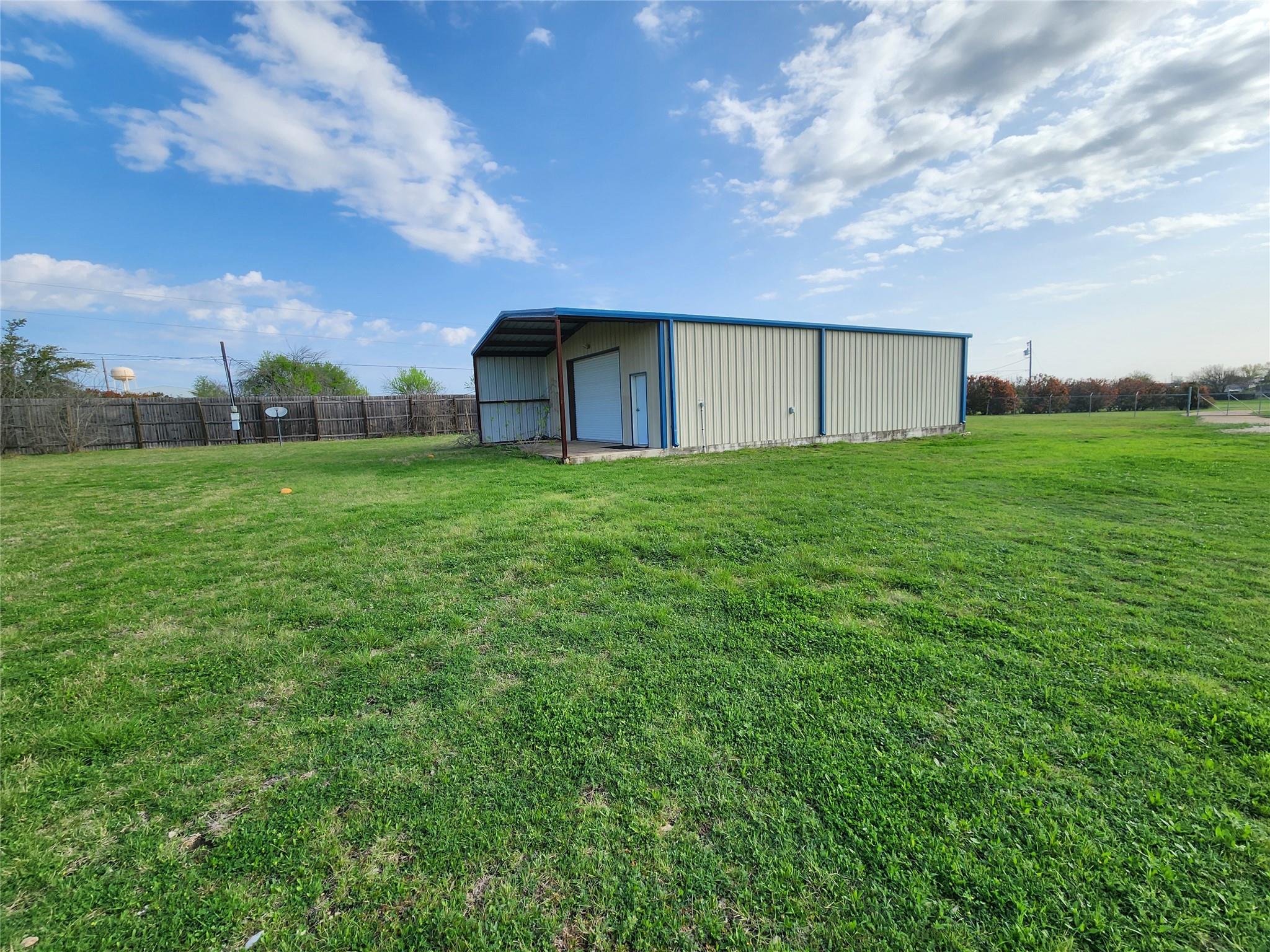 1742 Rowe LOOP — photo 3