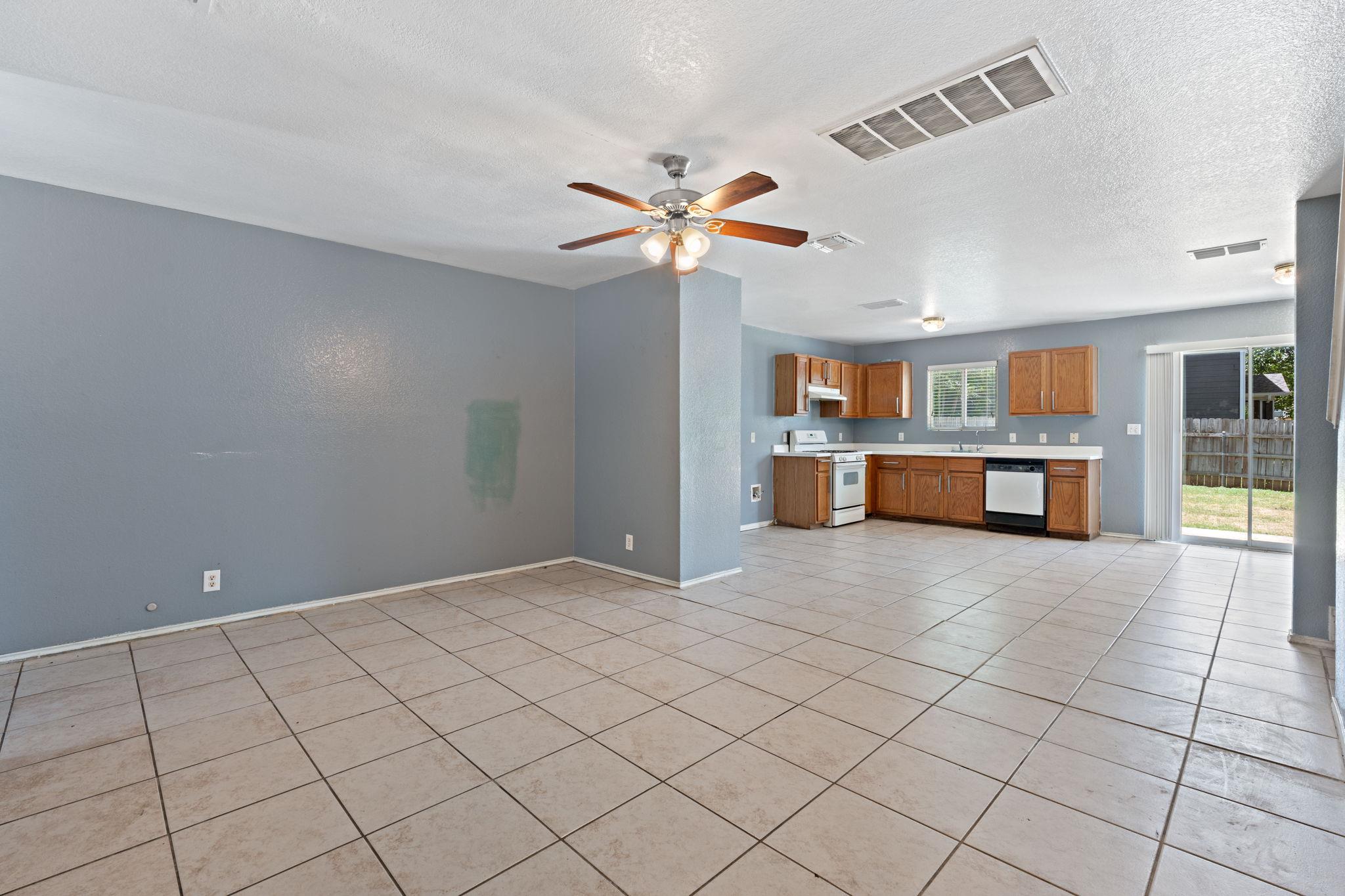 14301 Sandifer ST — photo 3