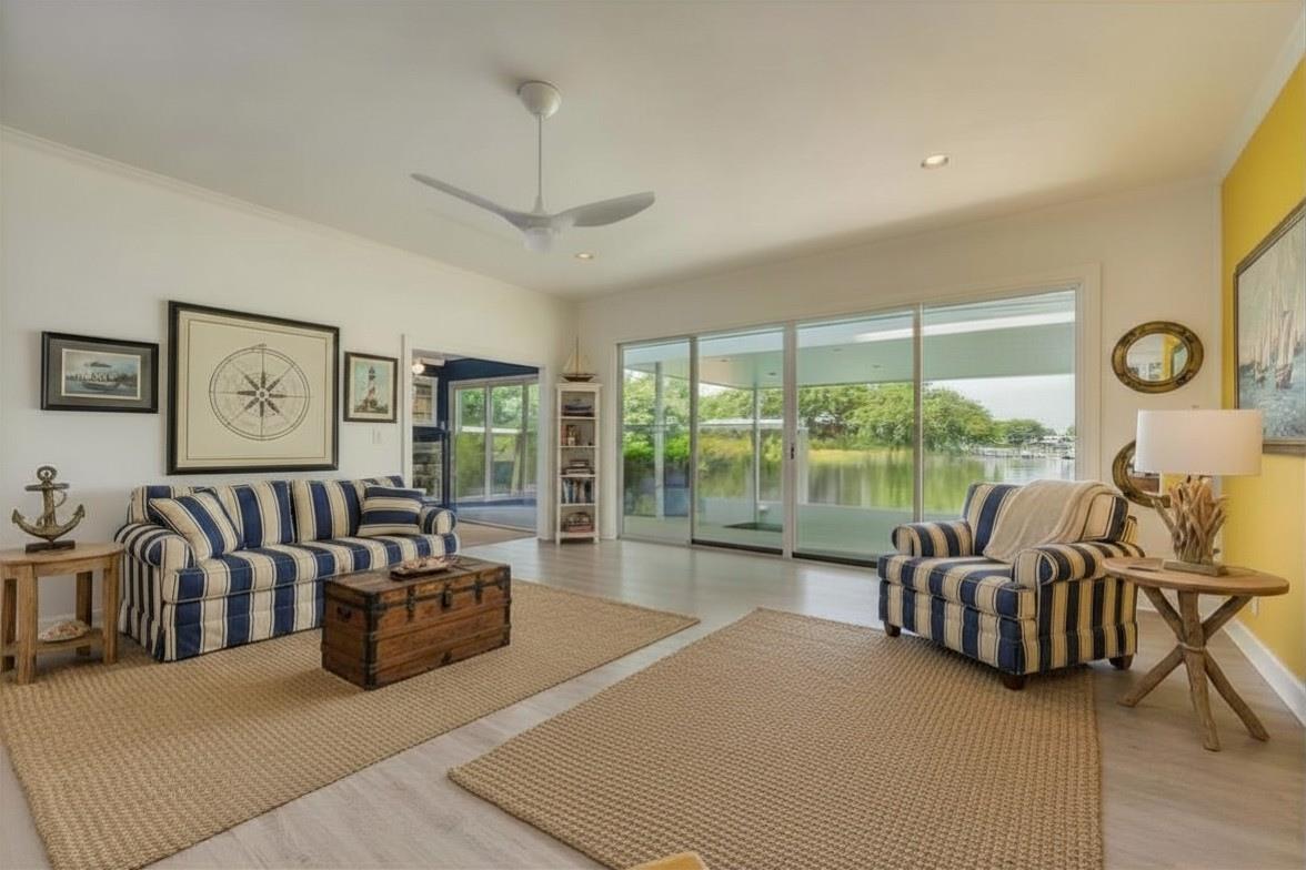 214 Island Lodges DR — photo 3
