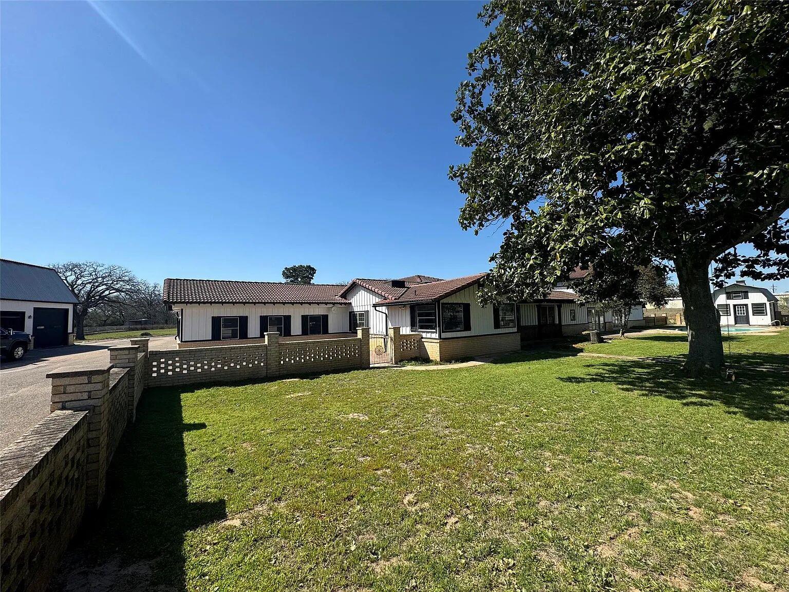 2520 Hwy 304 — photo 4