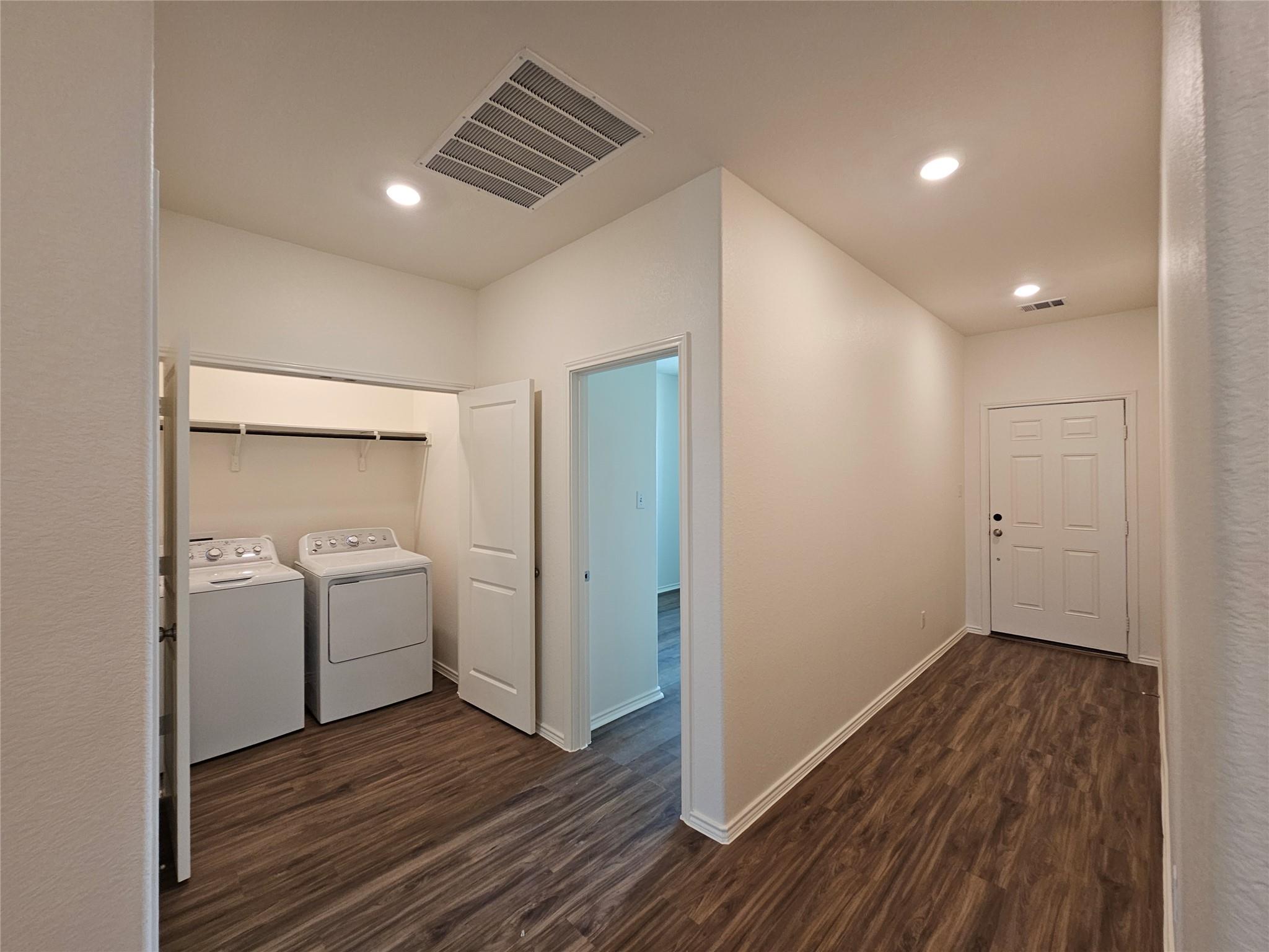 228 Gabriels Bluff DR — photo 4