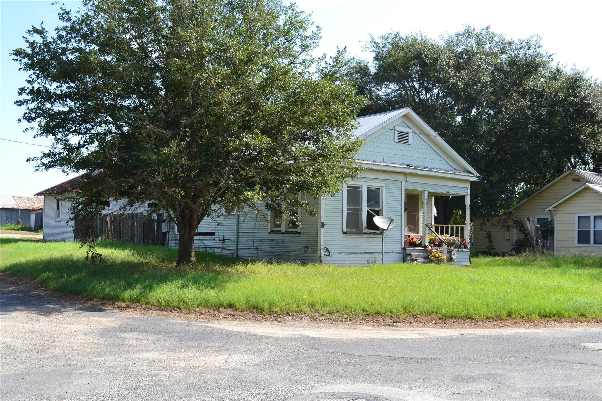 1053 Eilers ST — photo 3