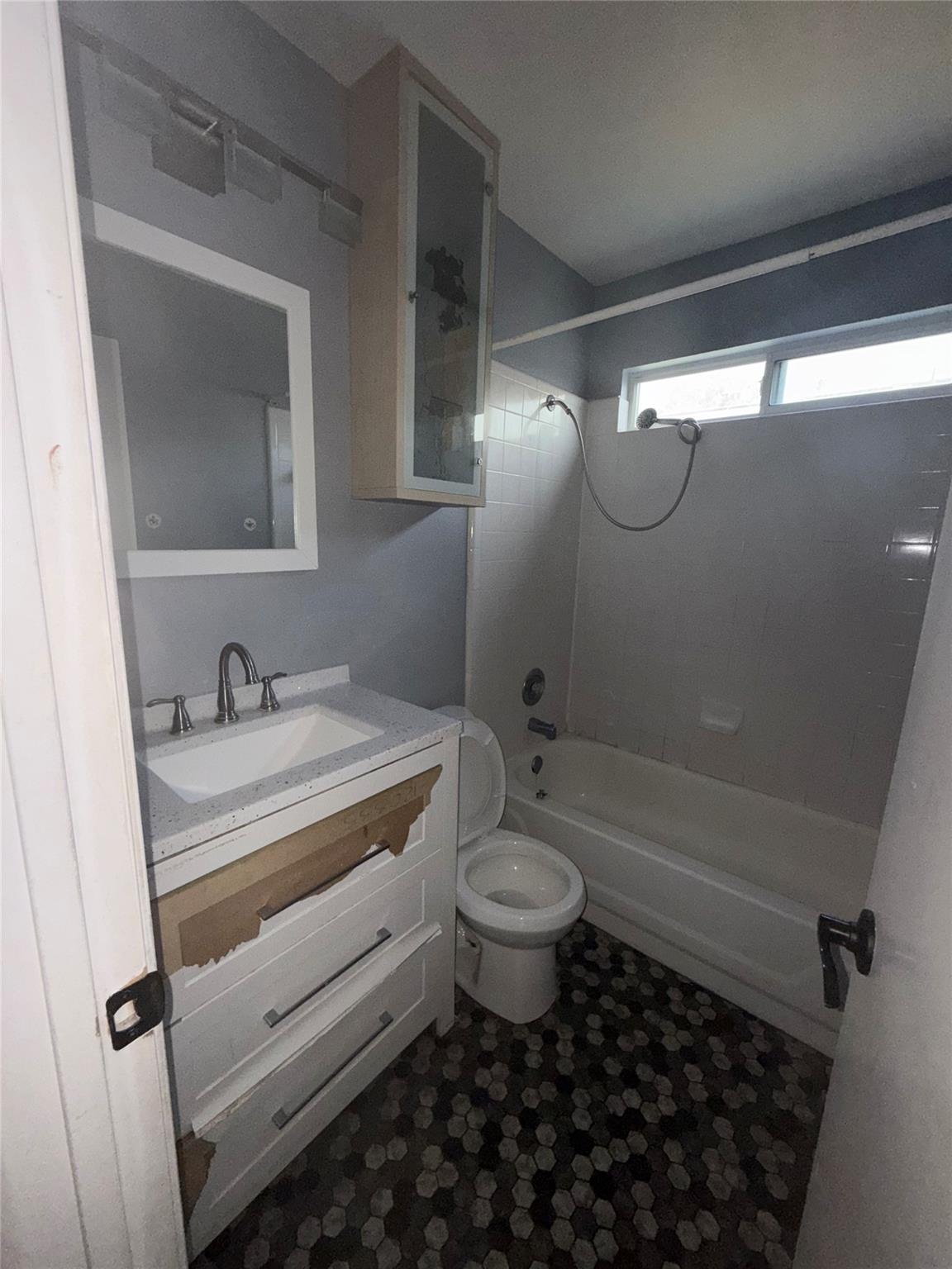 219 Juniper DR — photo 5