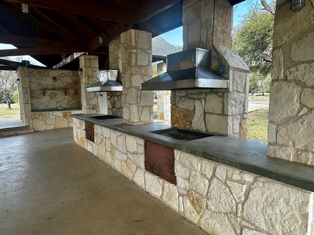 712 Coventry RD — photo 3