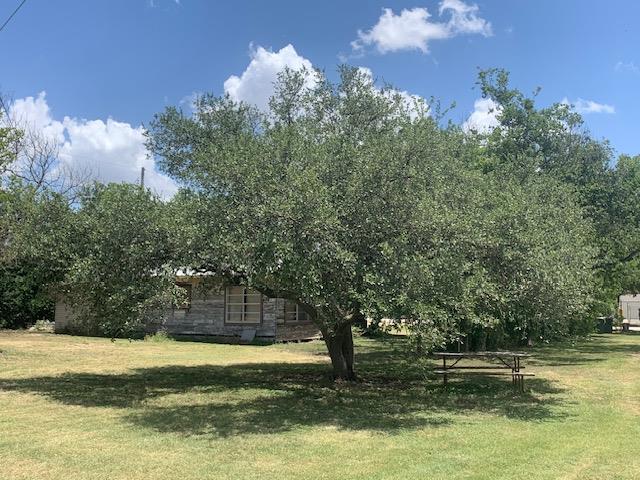 1503 Burleson ST — photo 3