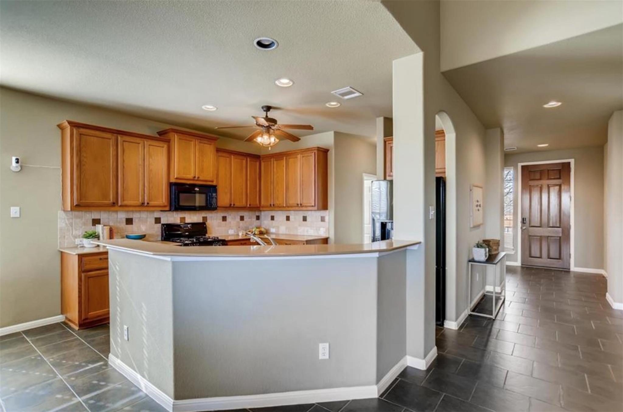 2409 Dovetail ST — photo 3