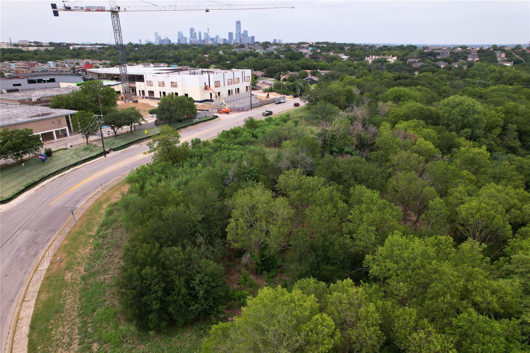 2817 Metcalfe RD — photo 3