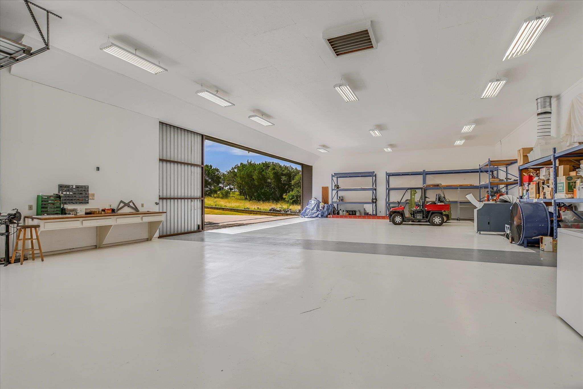 1311 Clayton Nolen DR — photo 3