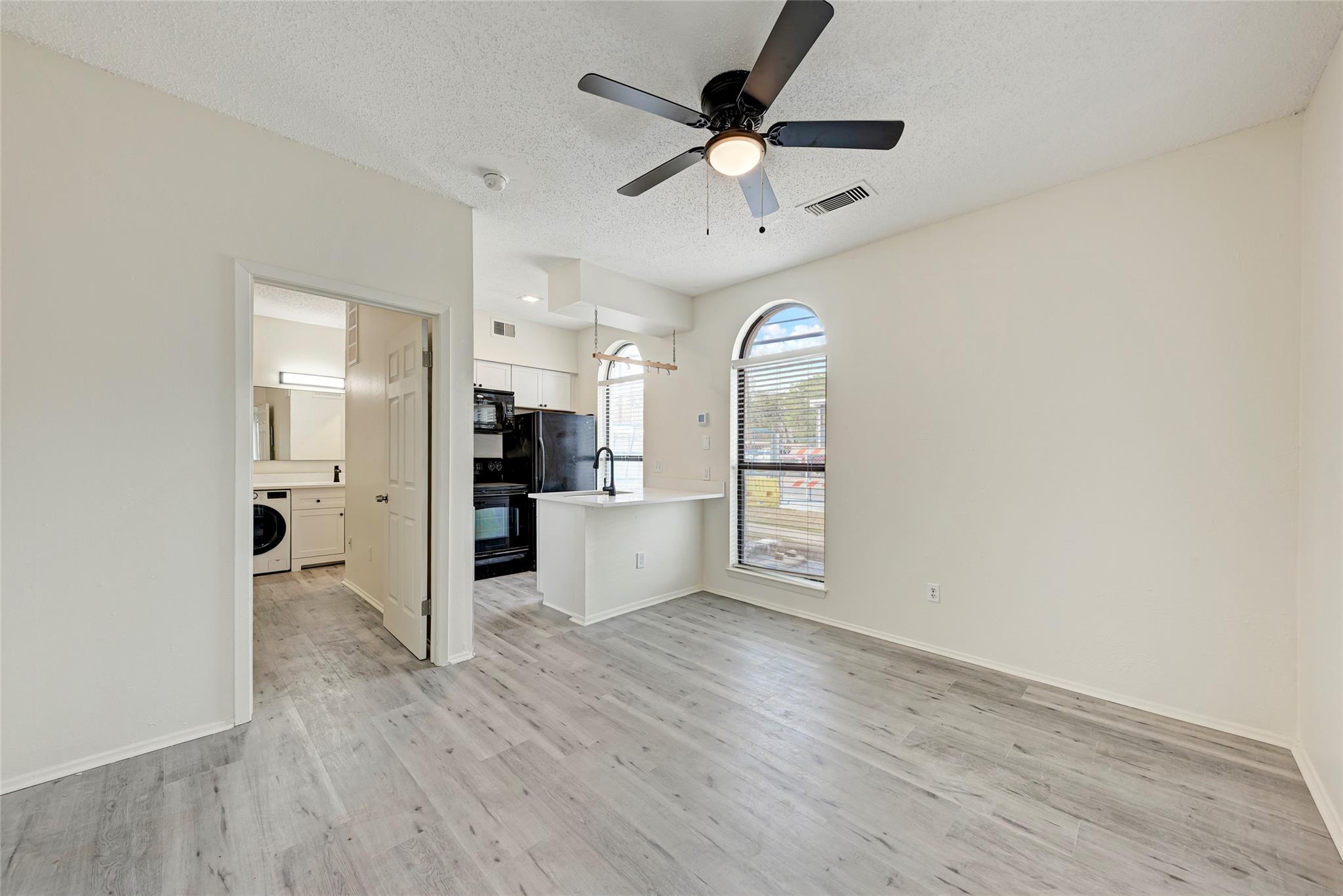 2714 Nueces ST #108 — photo 5