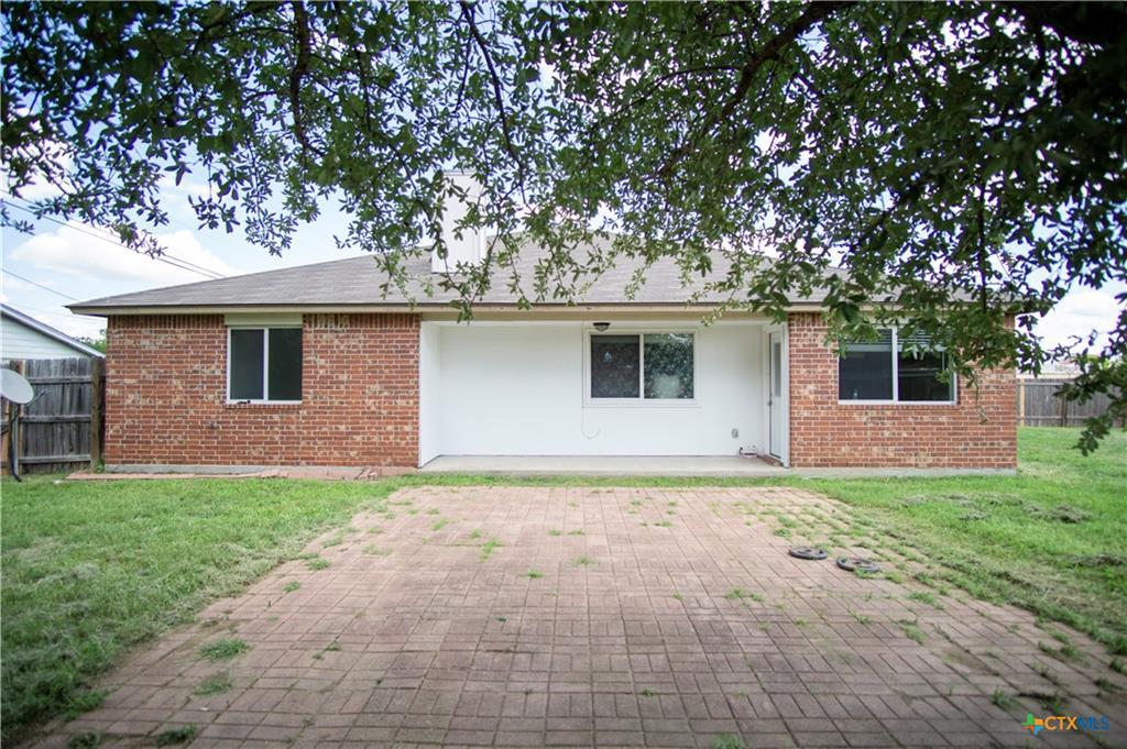 1809 Herndon DR — photo 3