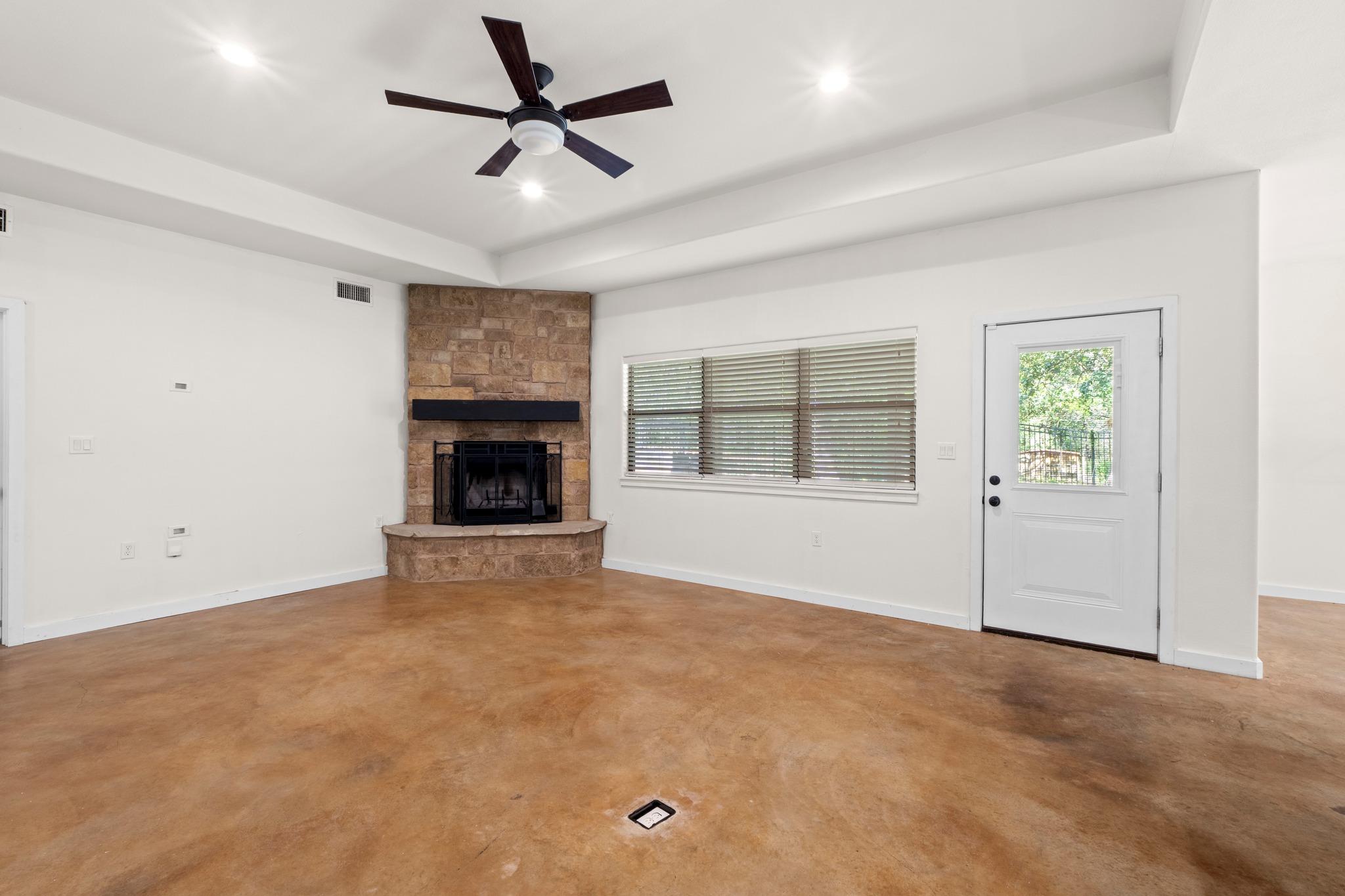 122 Pohakea DR — photo 4