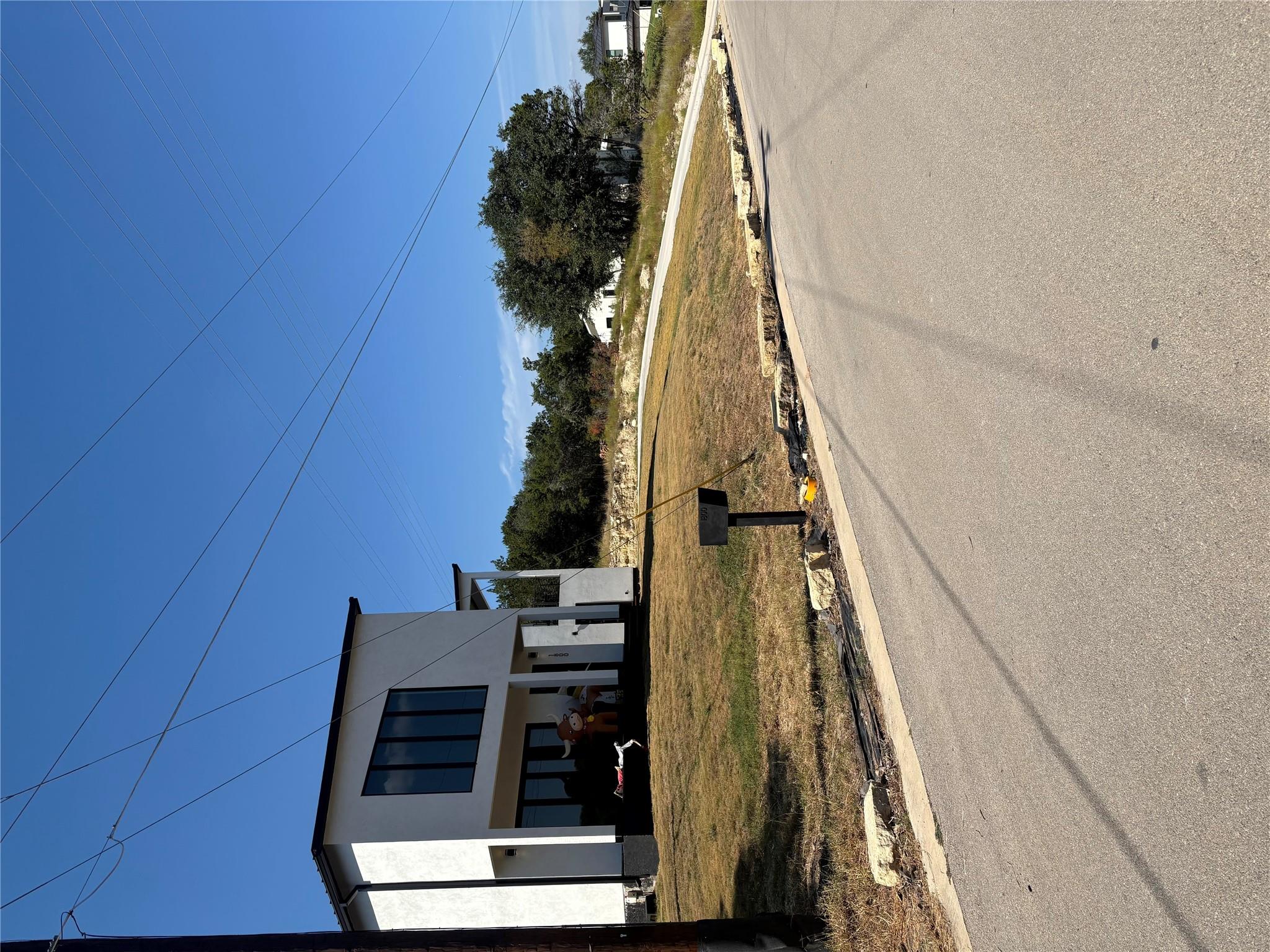 1803 Lipan TRL — photo 3