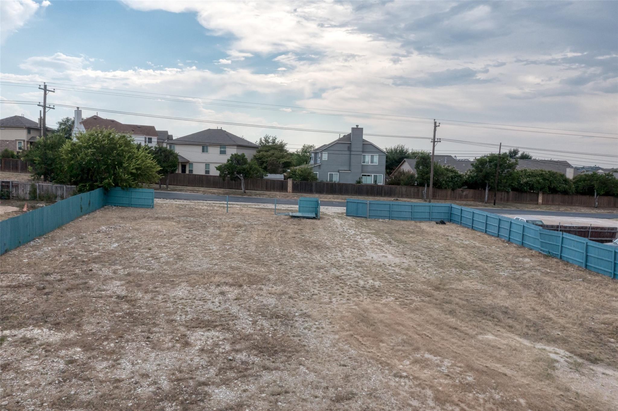 1004 West DR — photo 3