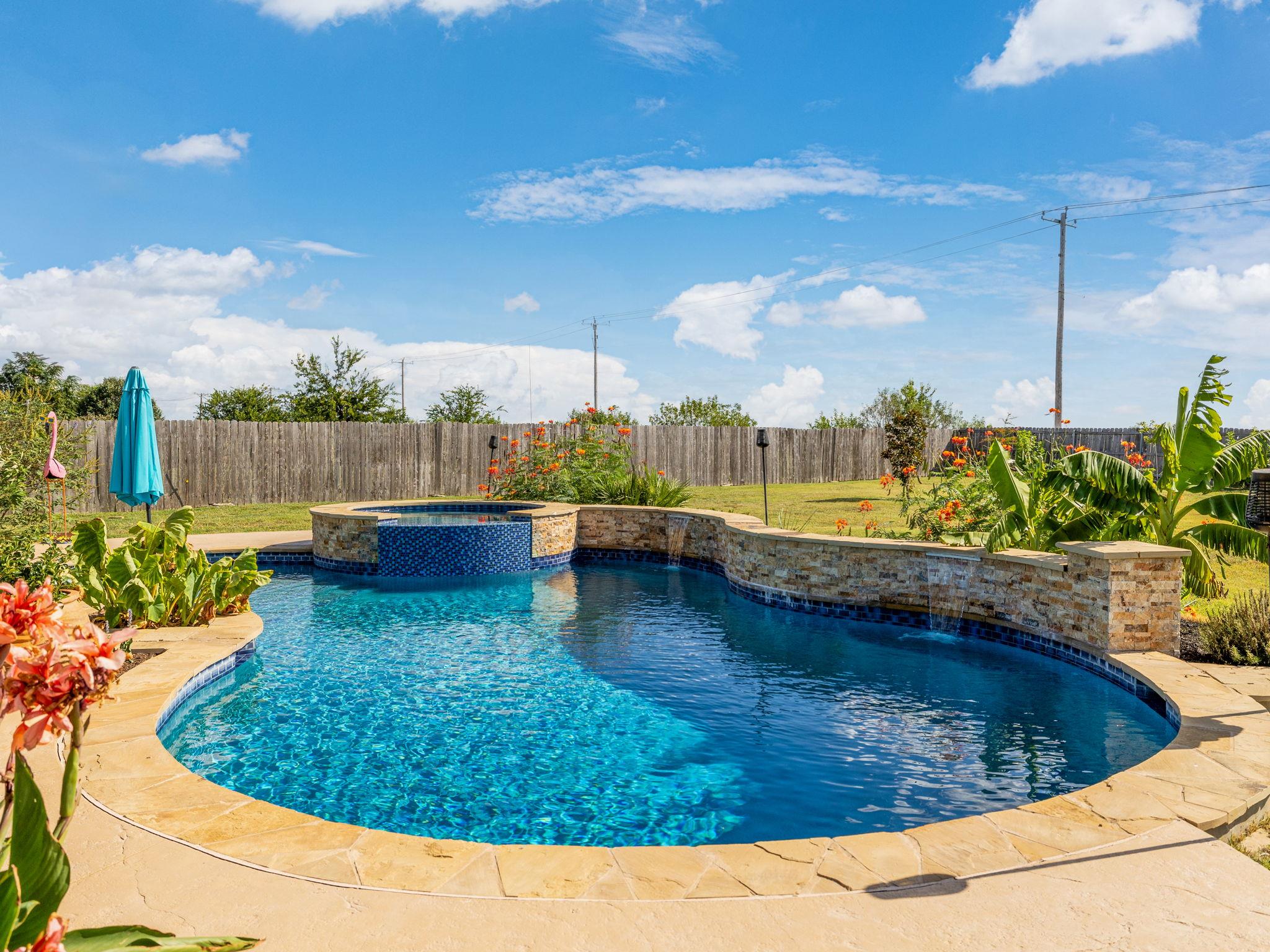 155 Comanche CIR — photo 3