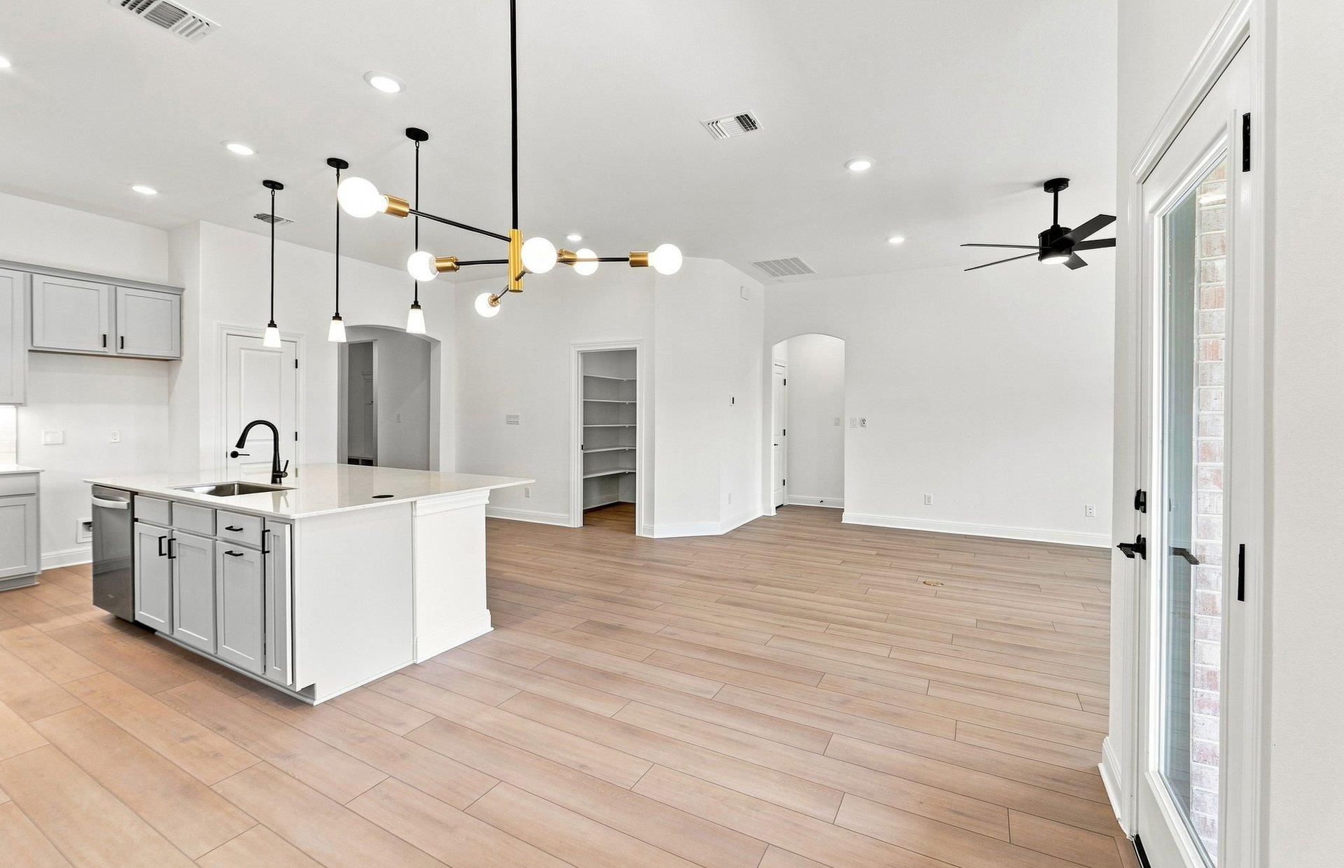 116 Elm View DR — photo 5