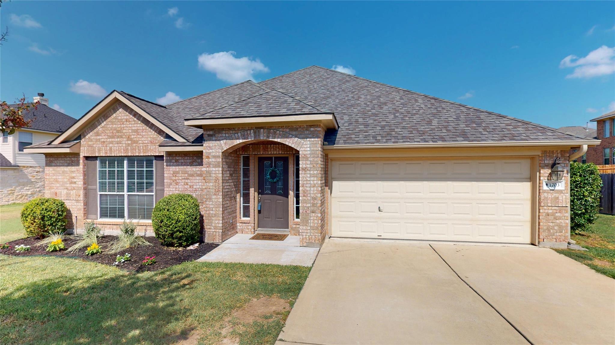 1703 Oakland DR