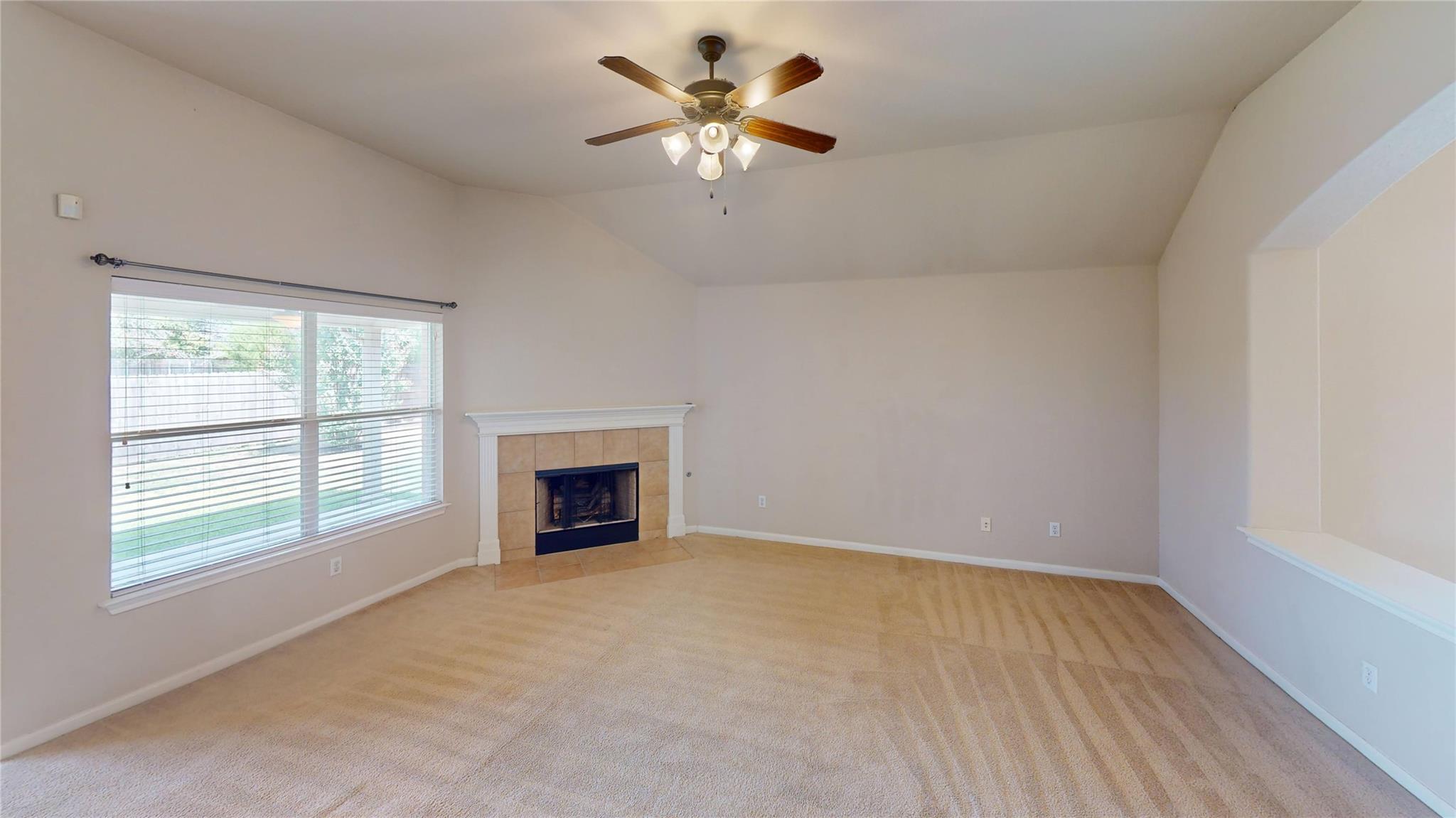 1703 Oakland DR — photo 3