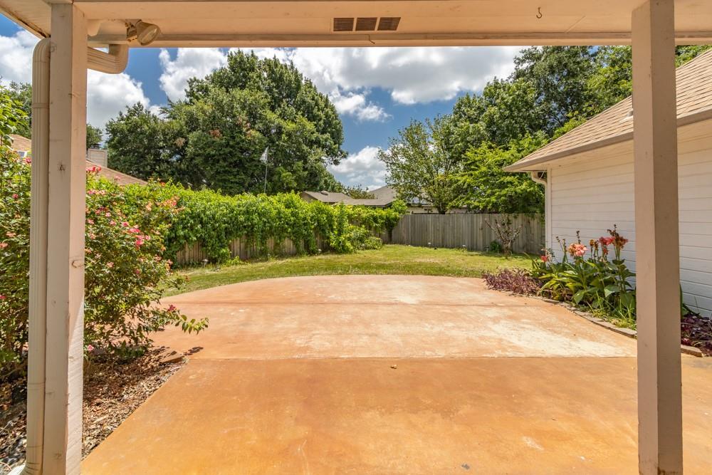 2411 Raintree PATH — photo 5