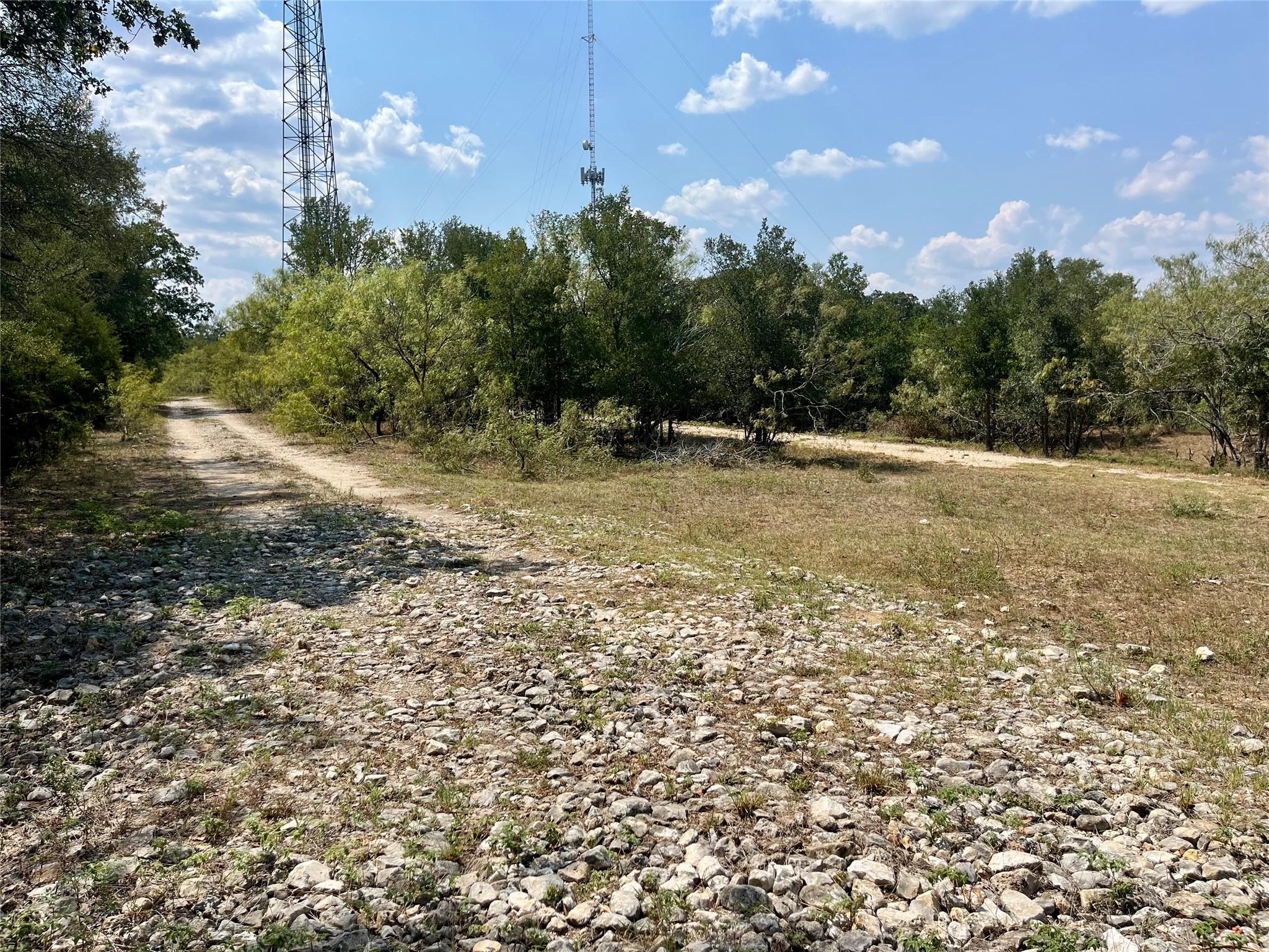 312 Blue Flame RD — photo 4