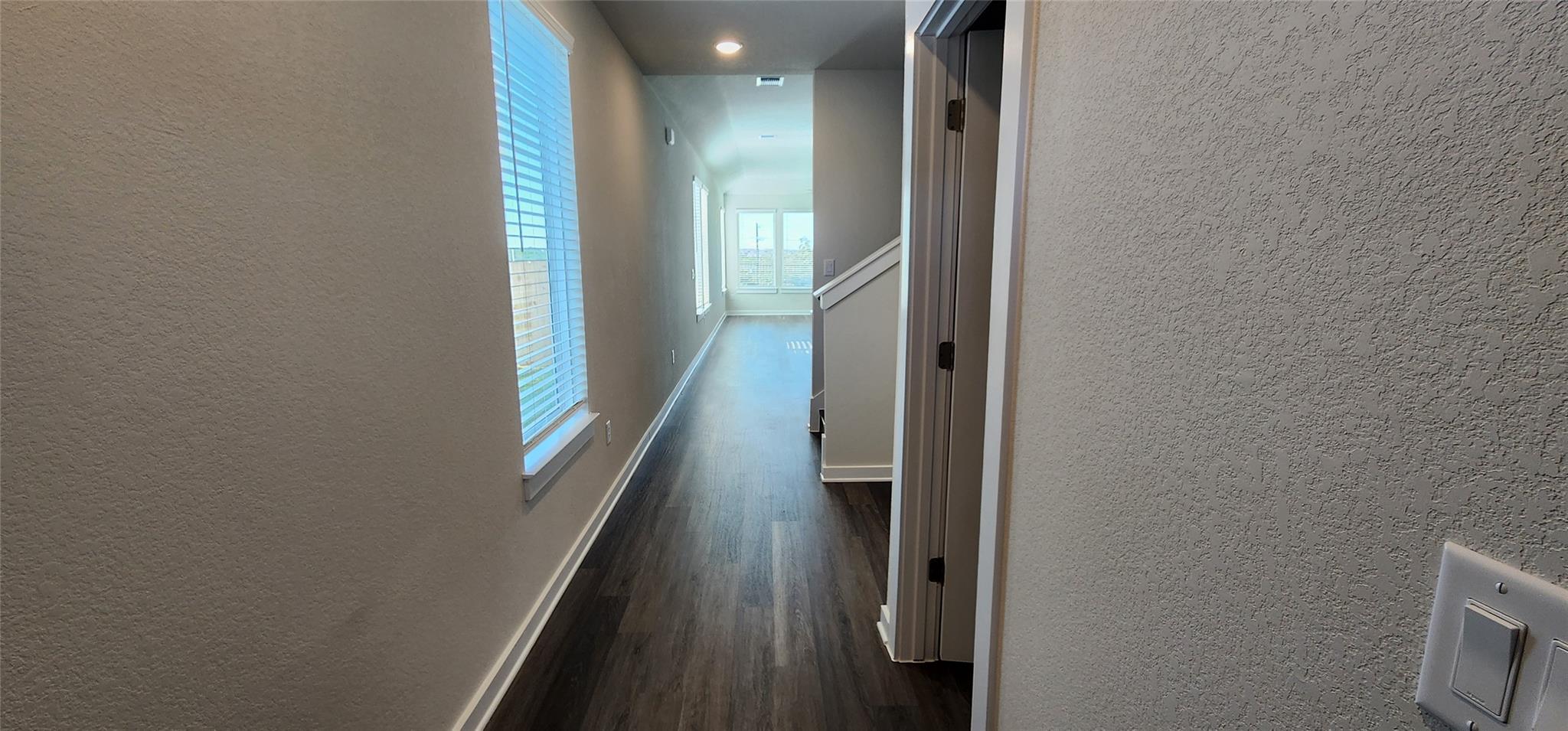 2208 Delano DR — photo 4