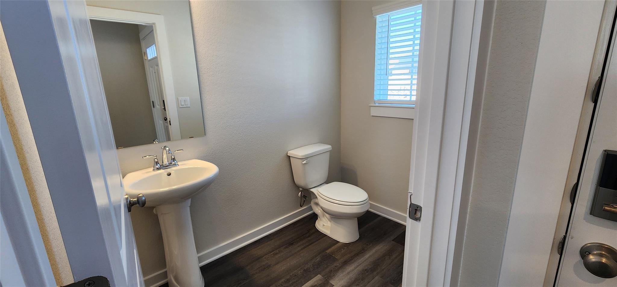 2208 Delano DR — photo 5