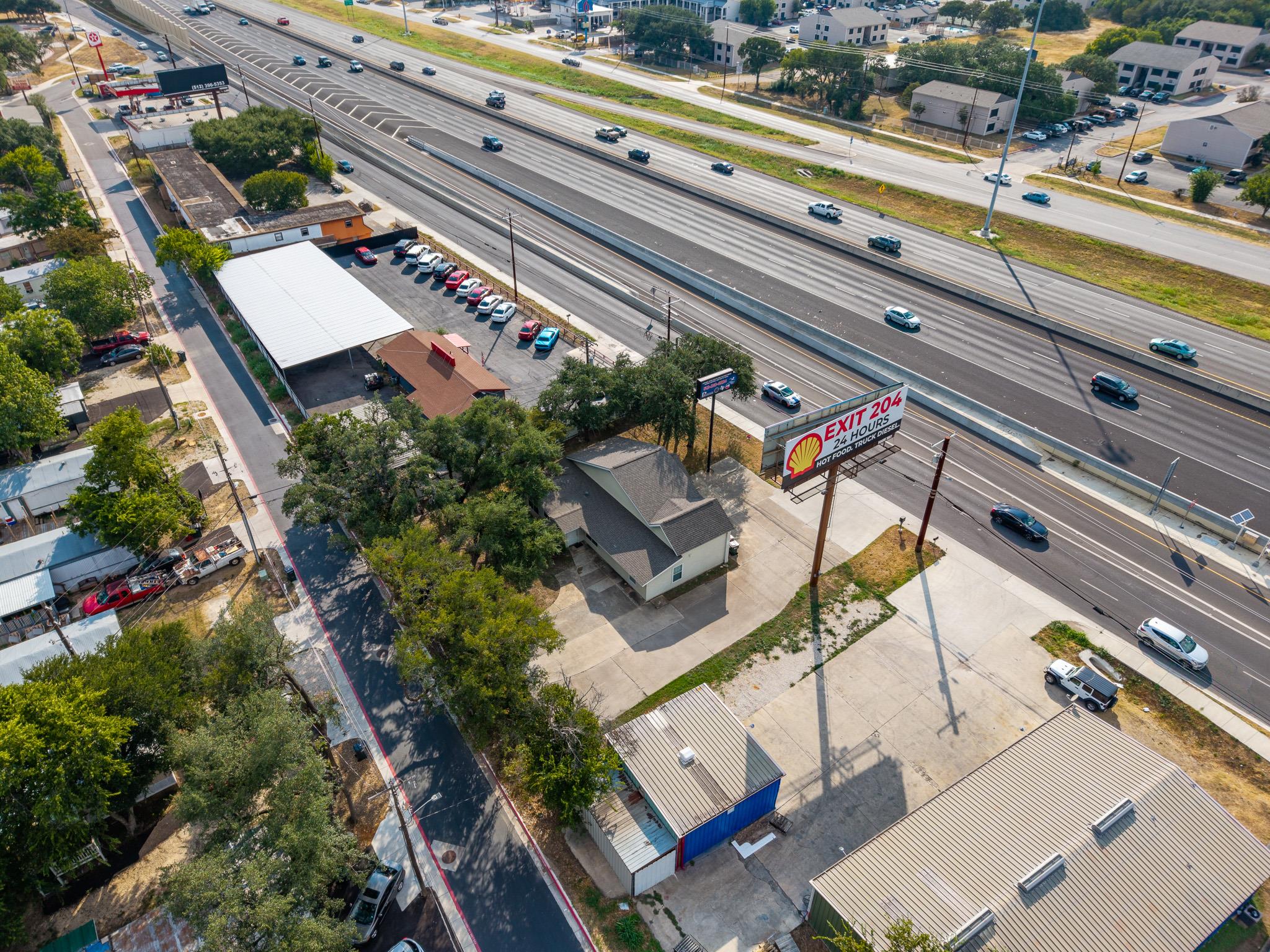 1712 Interstate 35 Freeway — photo 4