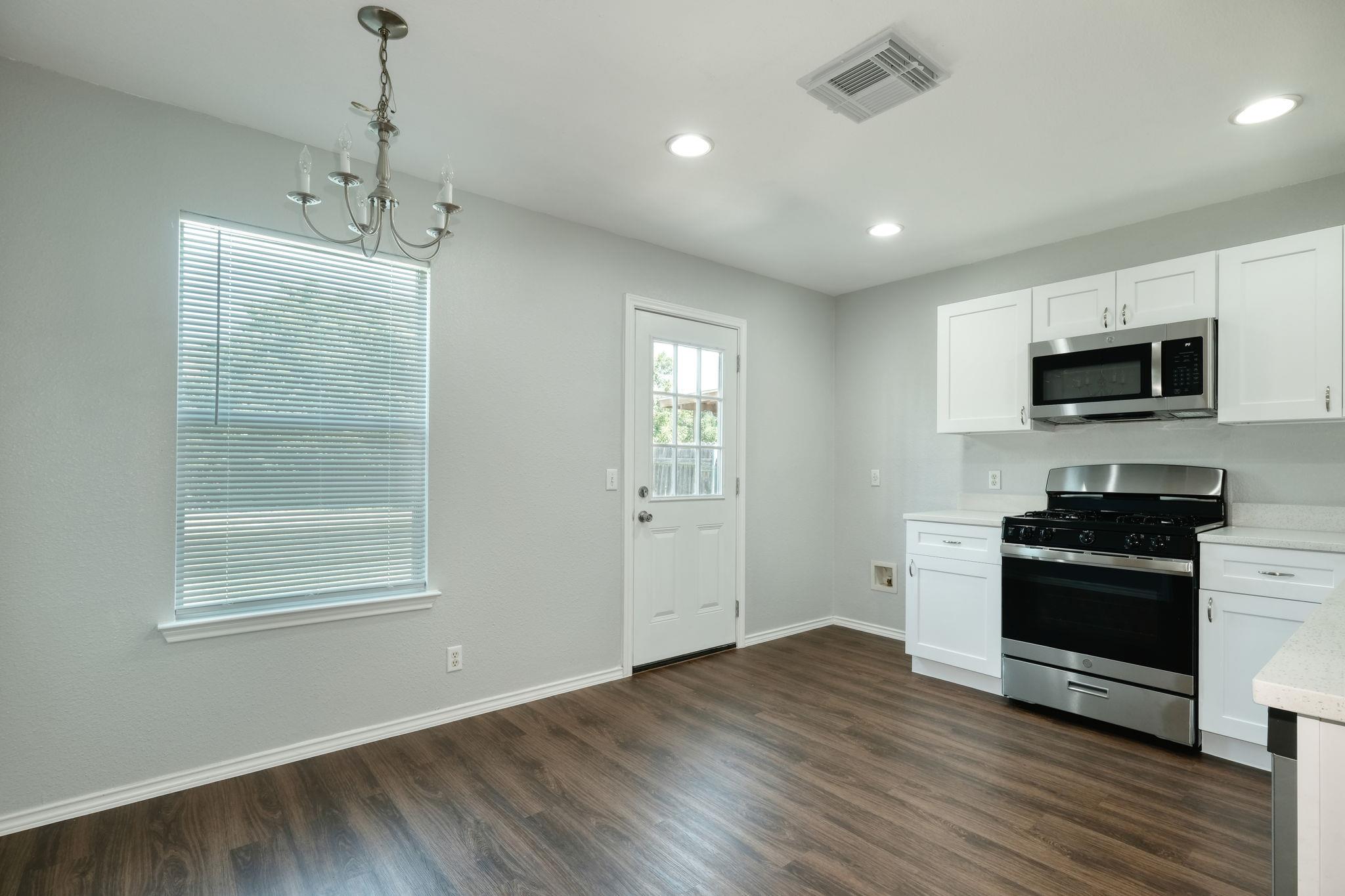 14312 Cummins WAY — photo 3