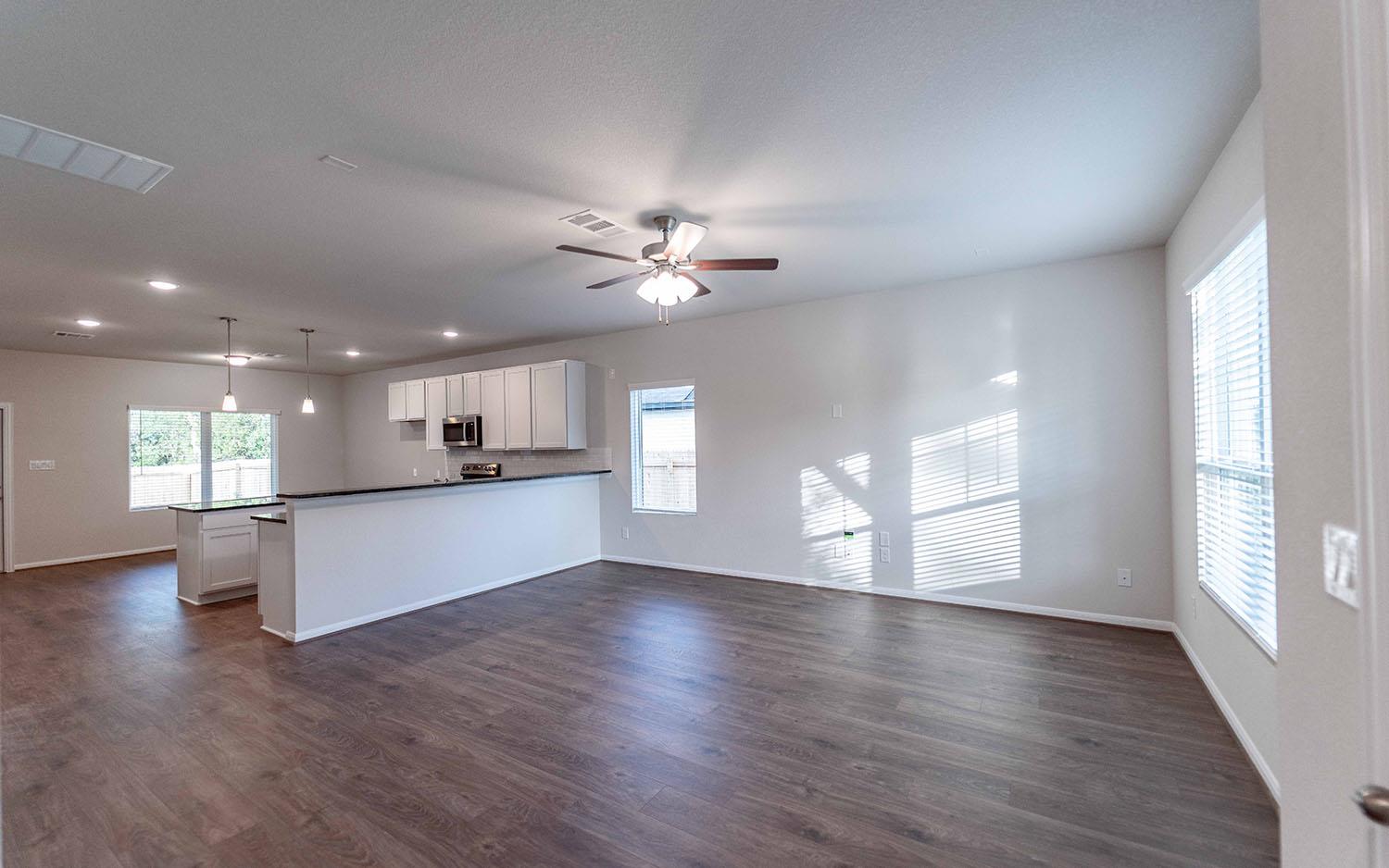 249 Villars DR — photo 5