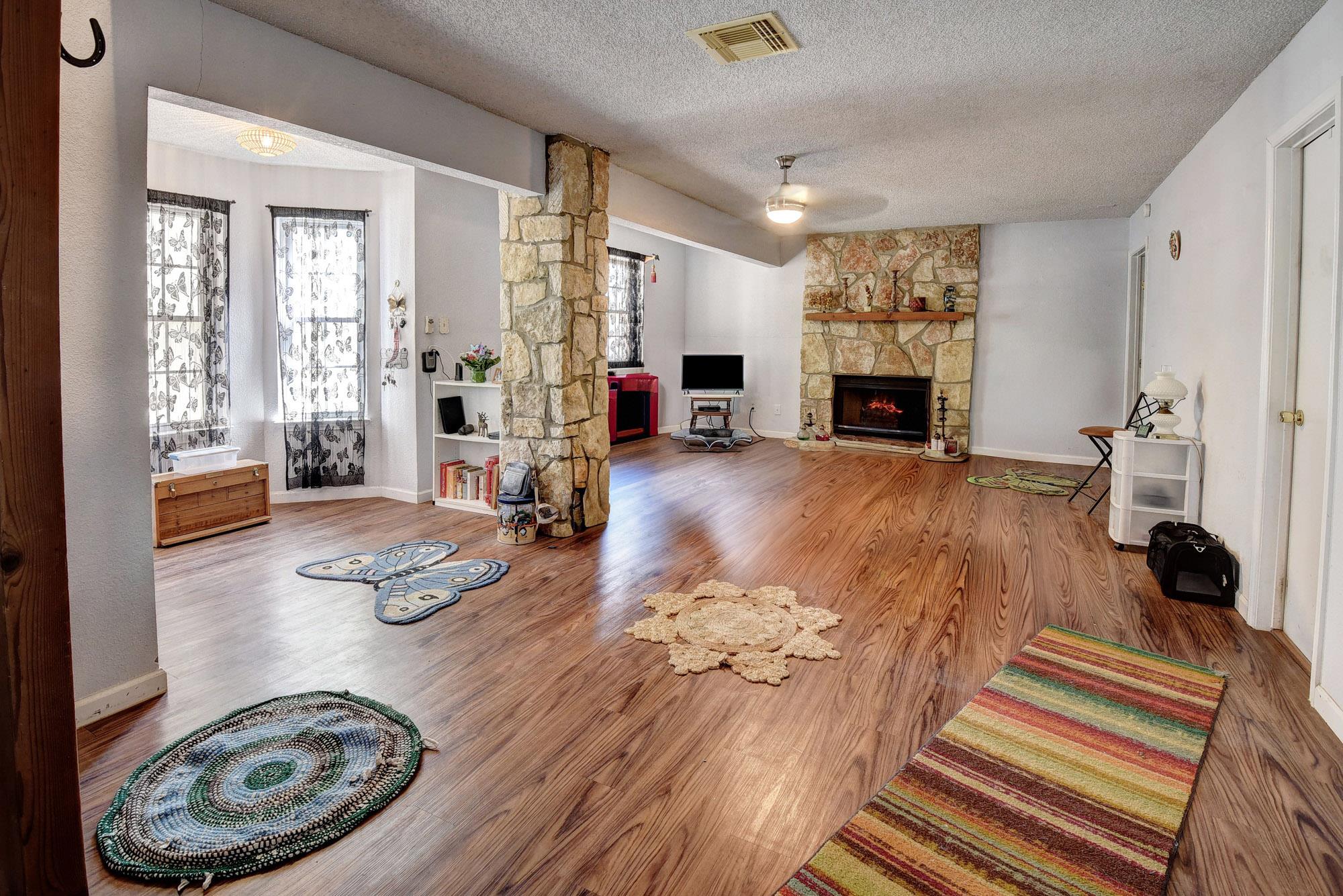 165 Thousand Oaks DR — photo 4