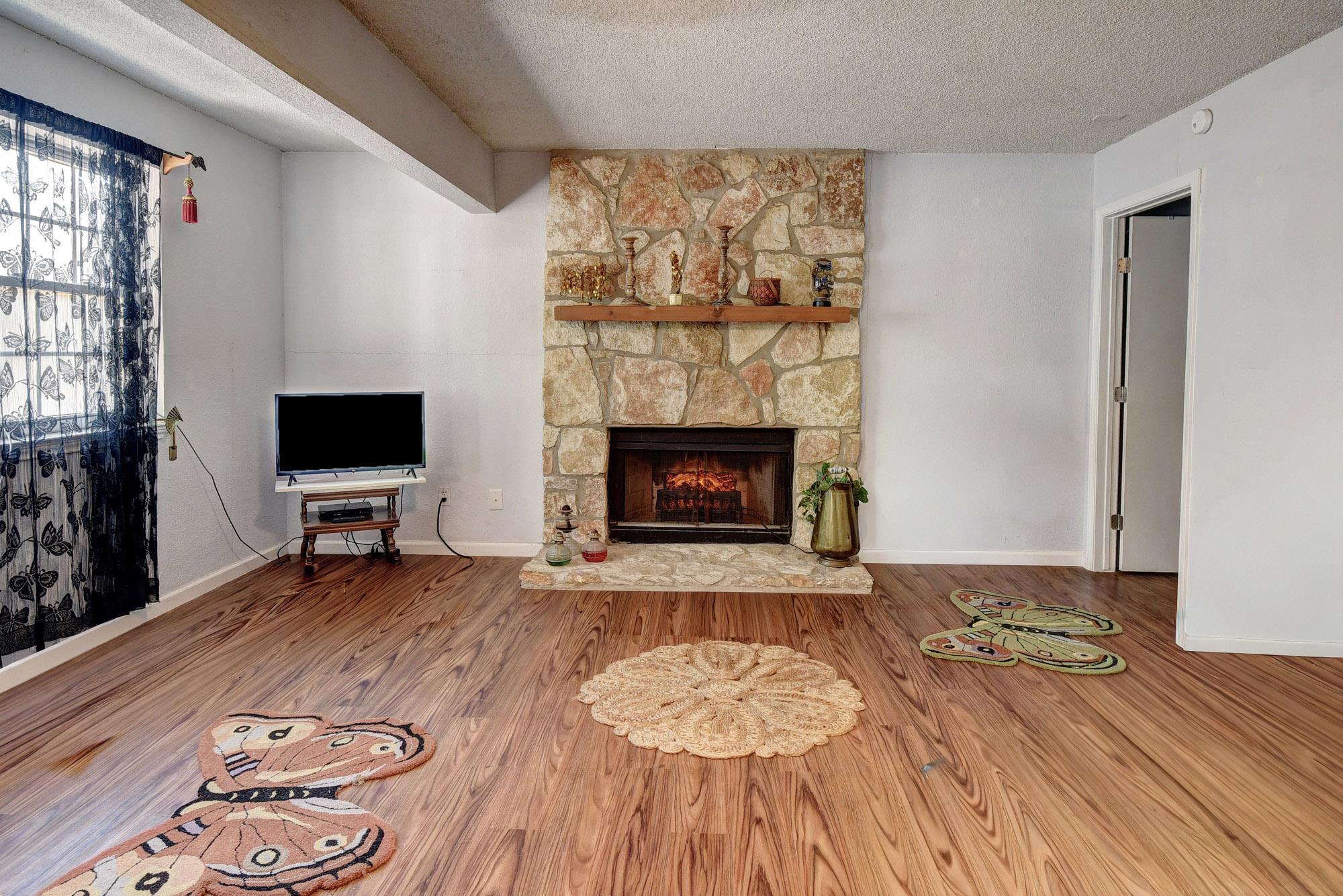 165 Thousand Oaks DR — photo 5