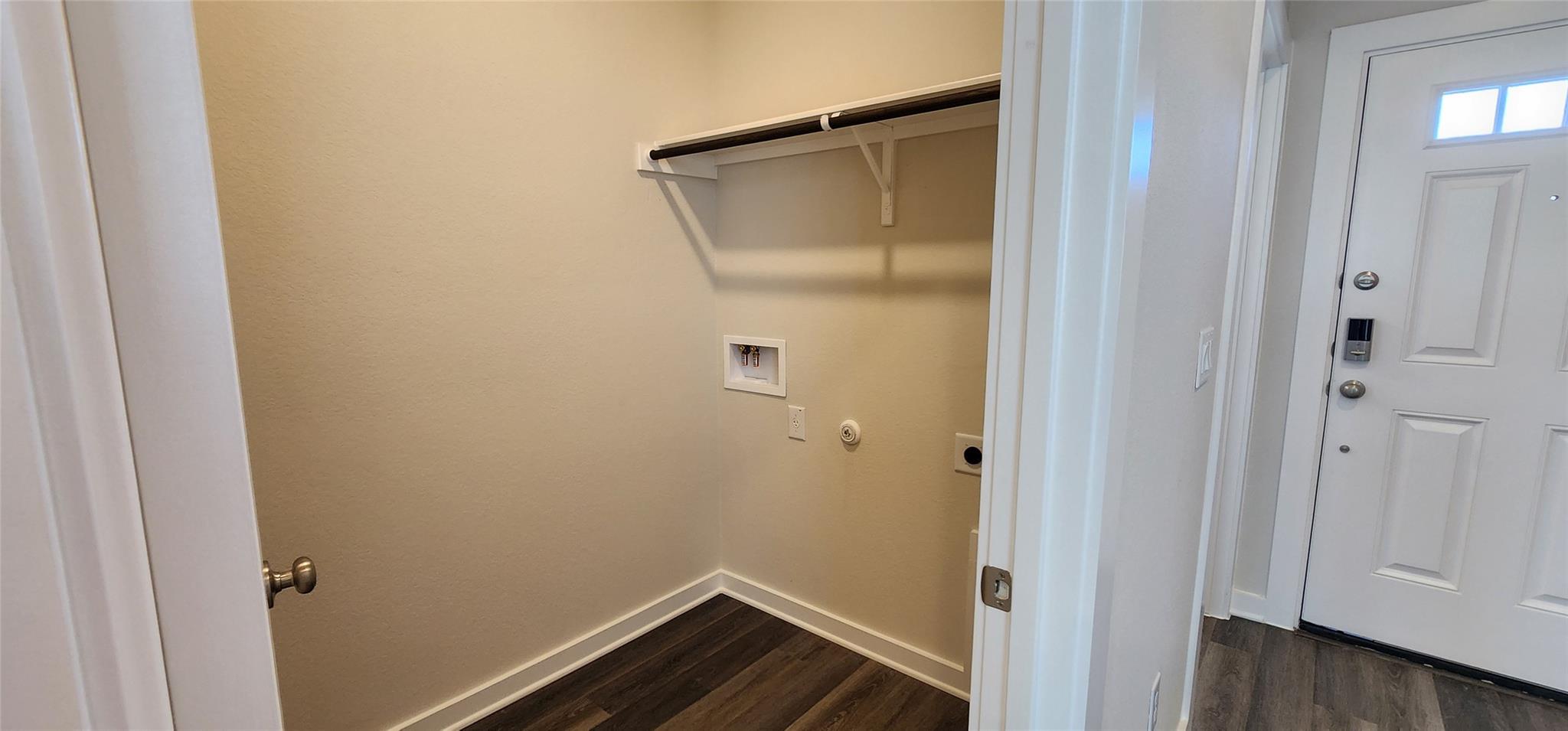 2240 Delano DR — photo 4
